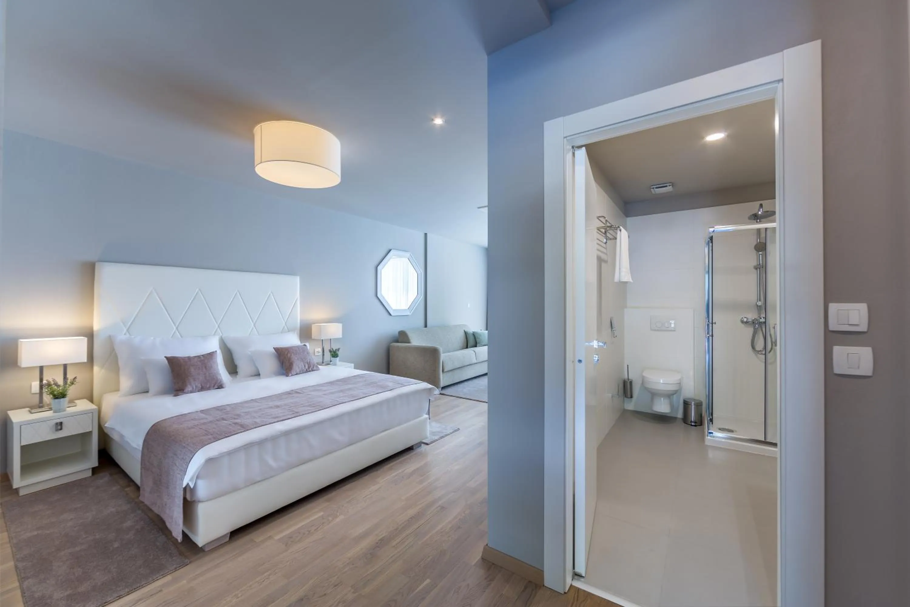 Shower, Bed in Apartments & Rooms Preelook