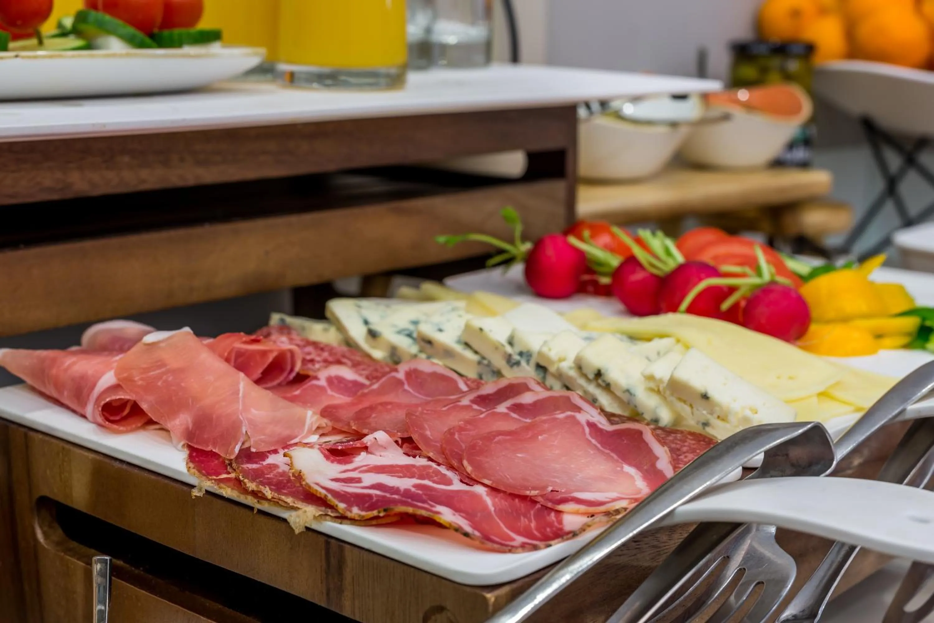 Breakfast in Apartments & Rooms Preelook