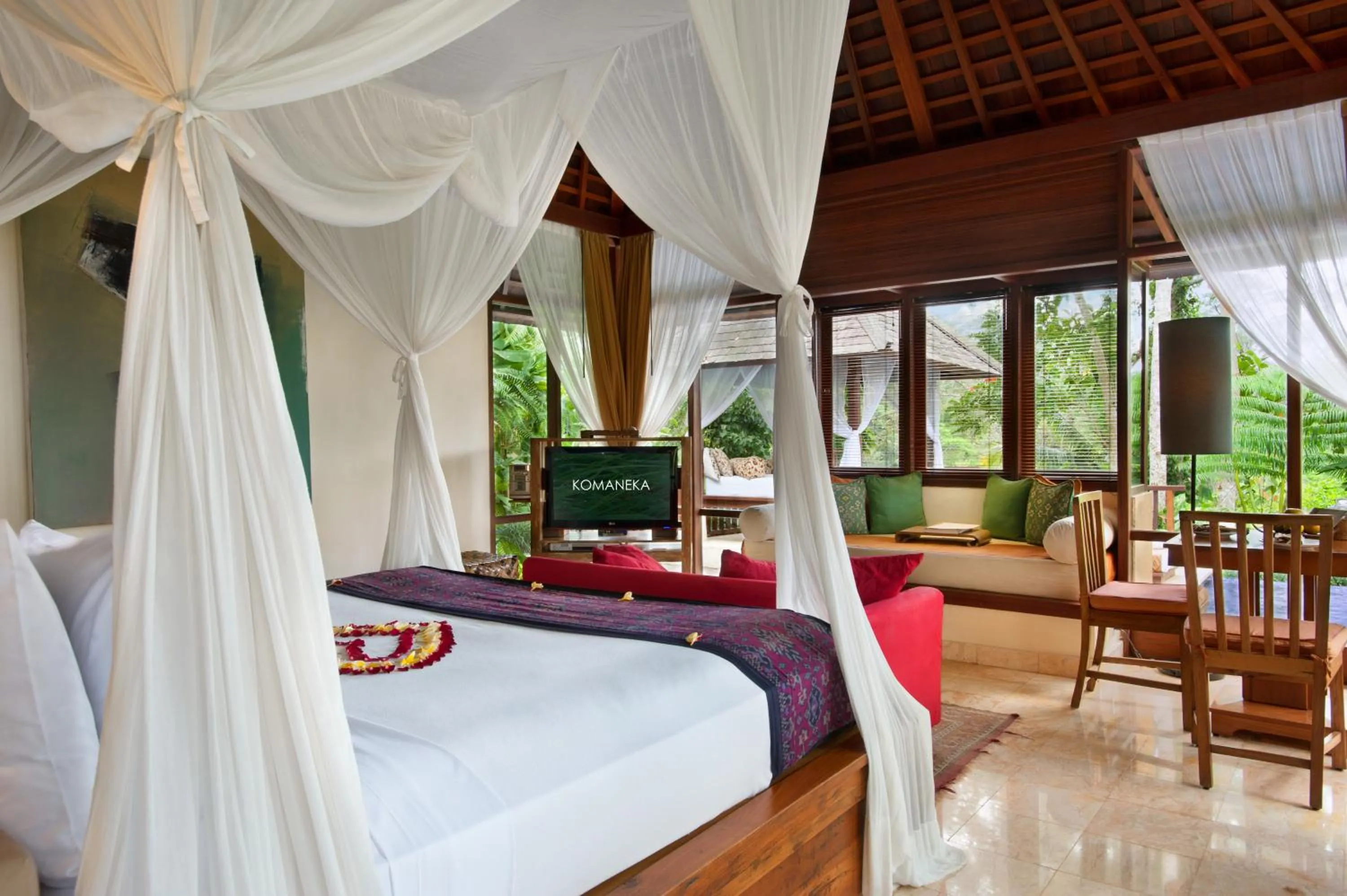 Bed in Komaneka at Tanggayuda Ubud