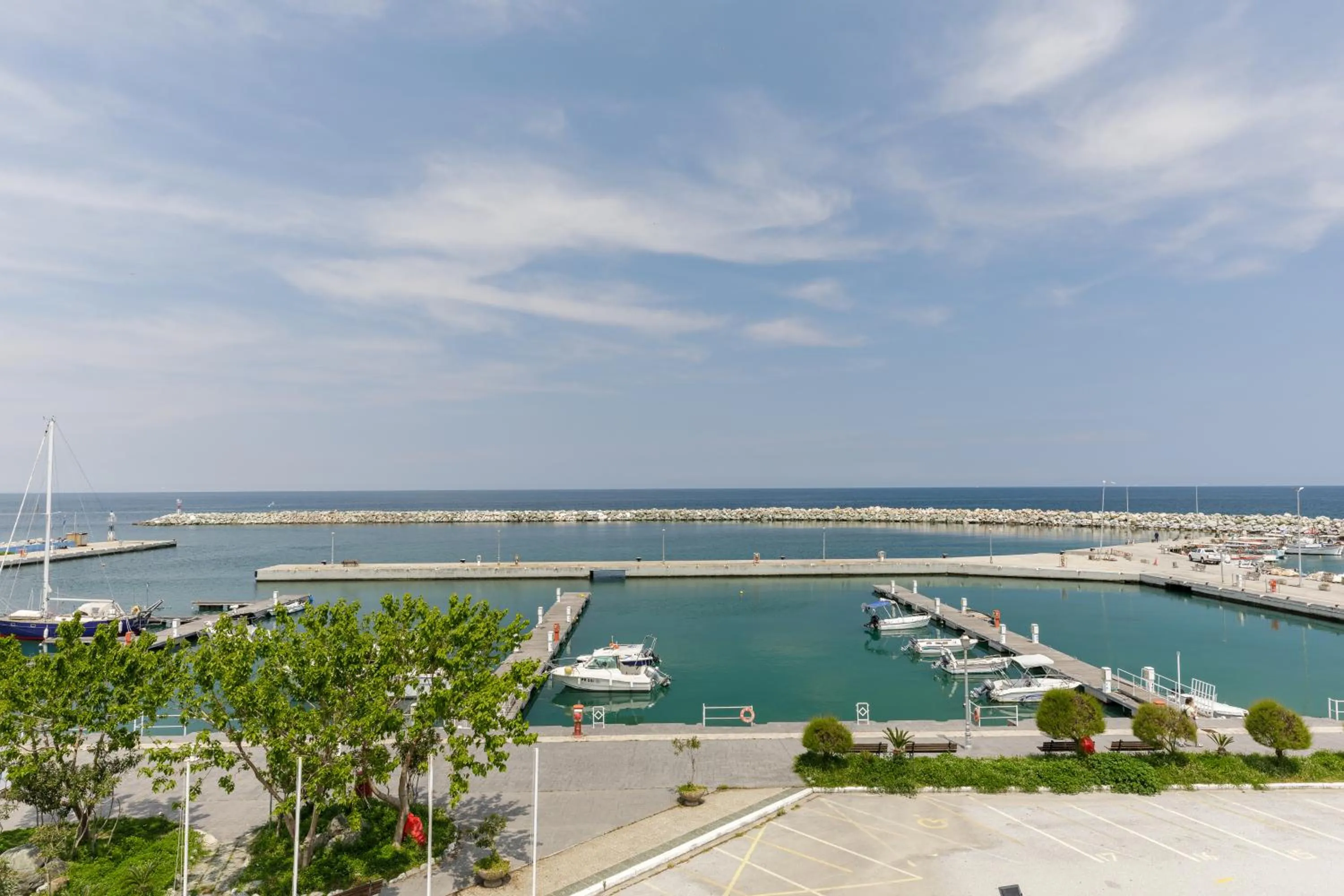 View (from property/room) in Diverso Platamon, Luxury Hotel & Suites