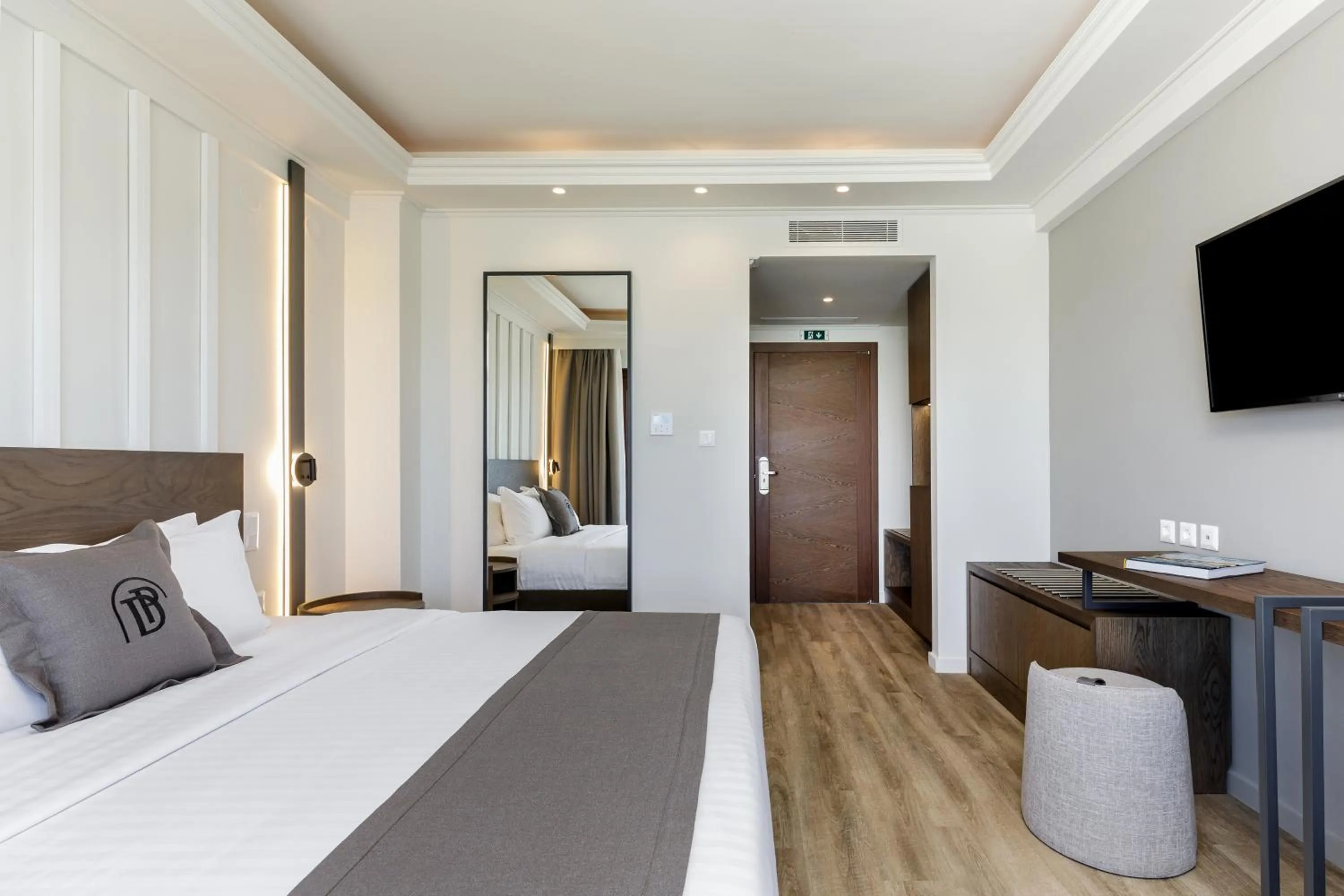 Bed in Diverso Platamon, Luxury Hotel & Suites
