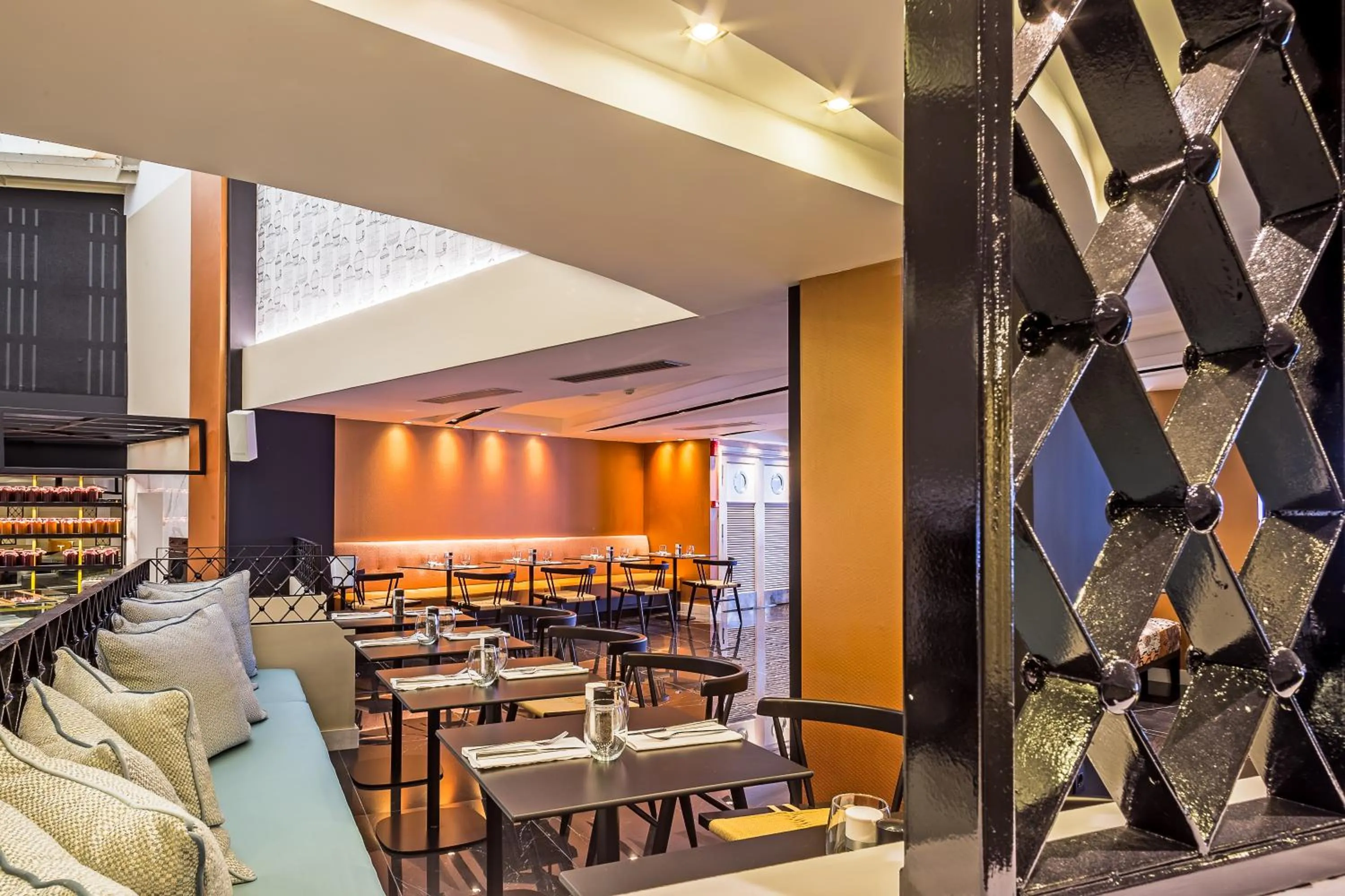 Dining area in Airotel Stratos Vassilikos Hotel