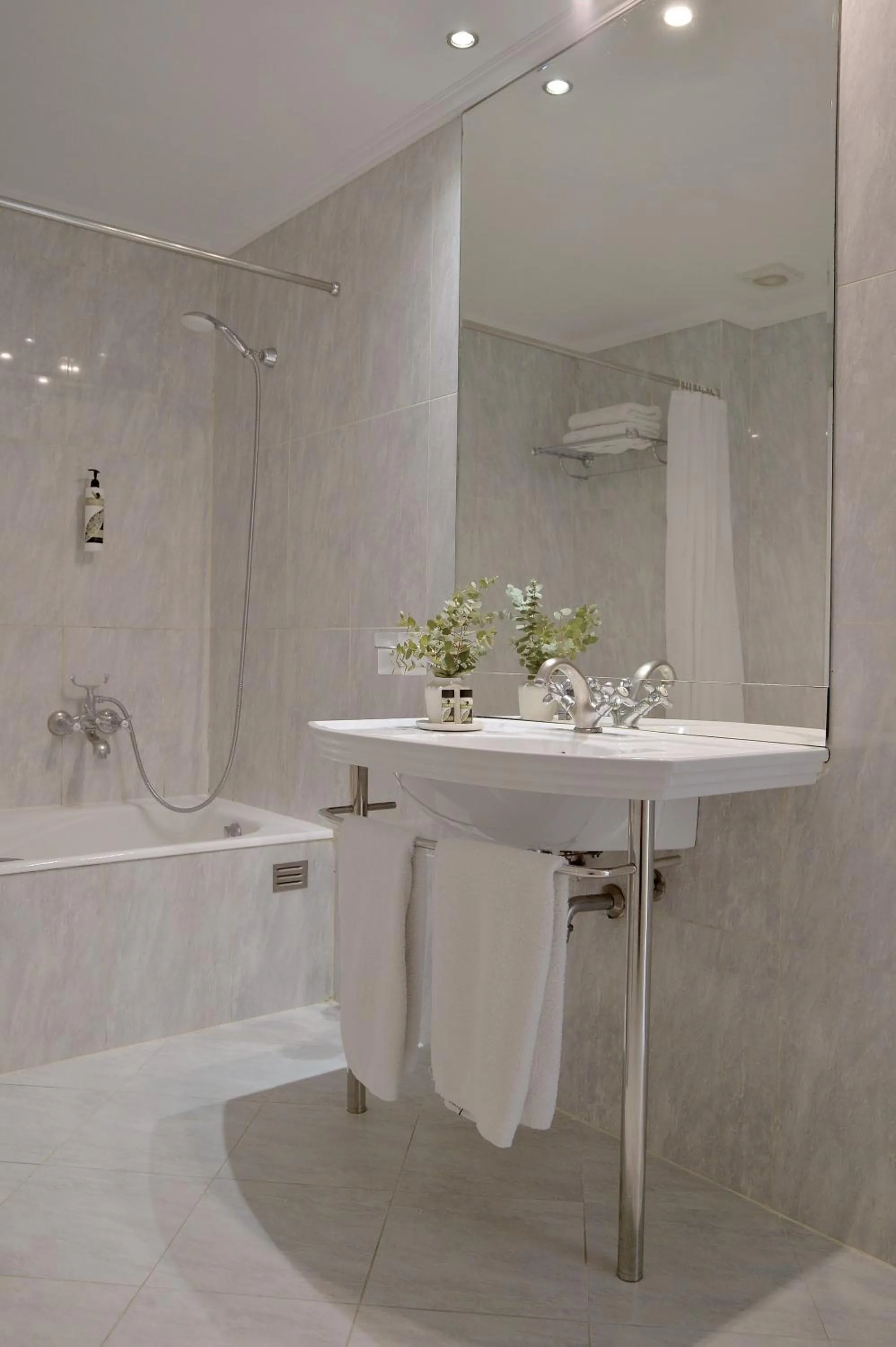 Bathroom in Airotel Stratos Vassilikos Hotel