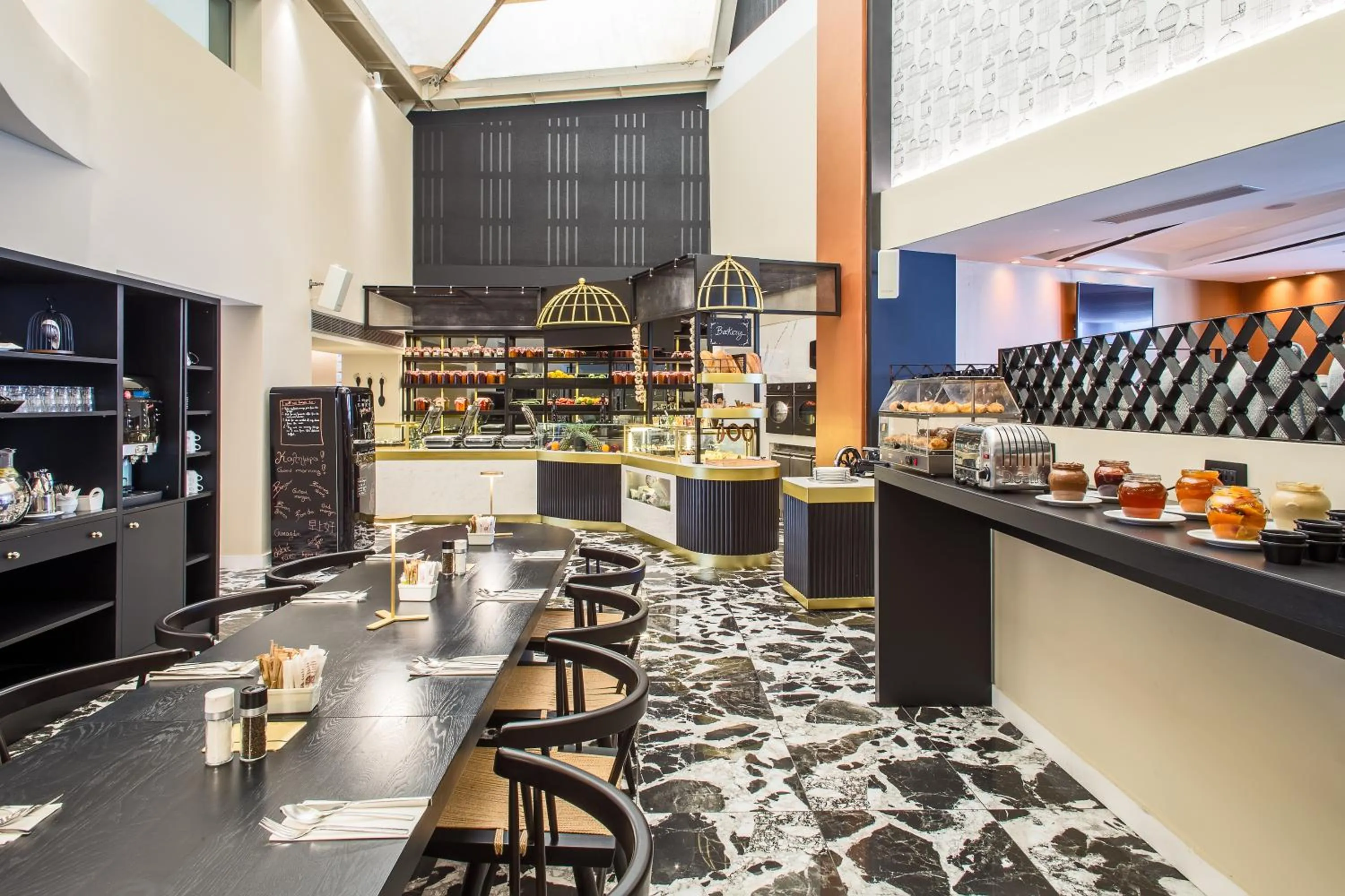 Restaurant/places to eat in Airotel Stratos Vassilikos Hotel