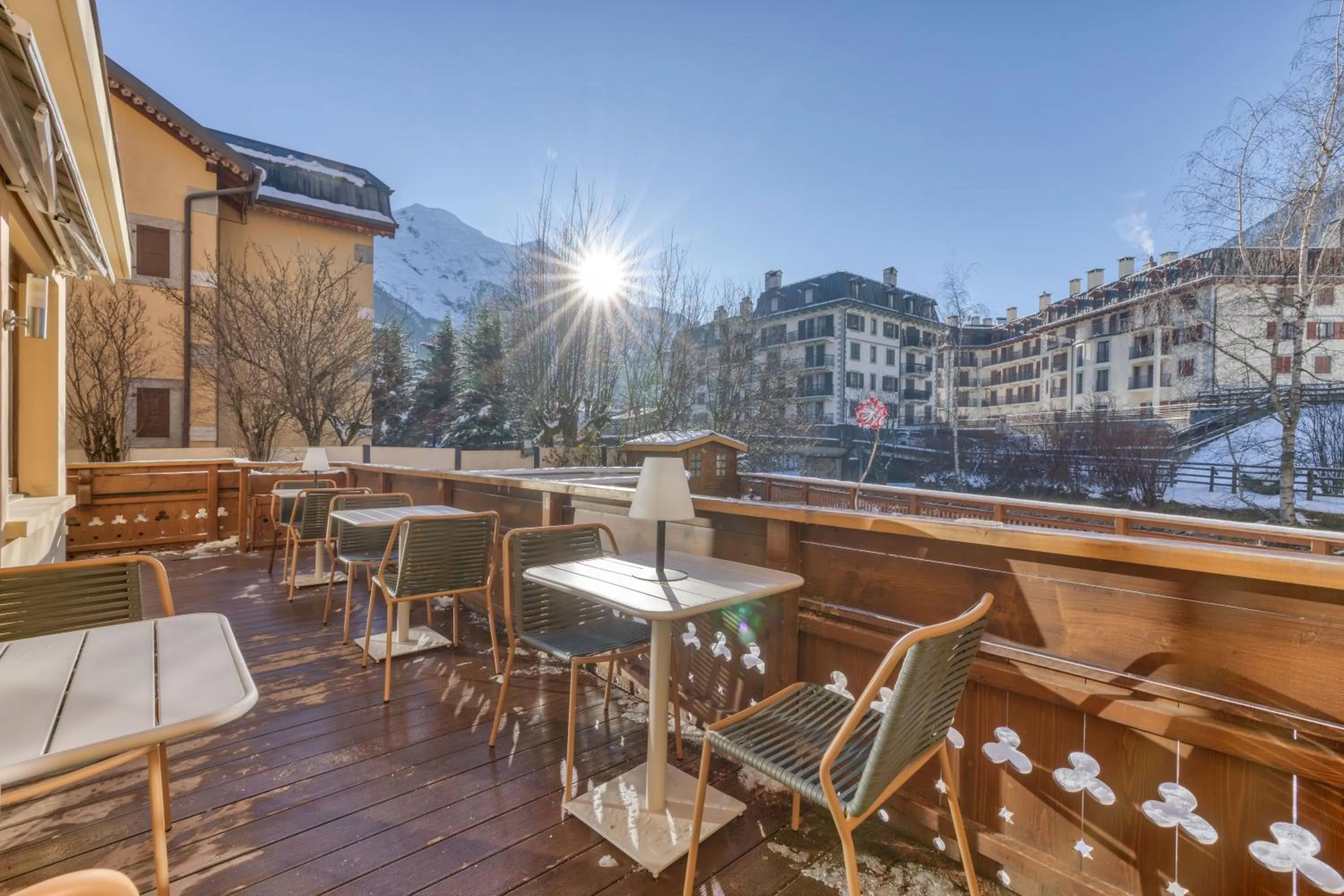 Patio in Les Gourmets - Chalet Hotel