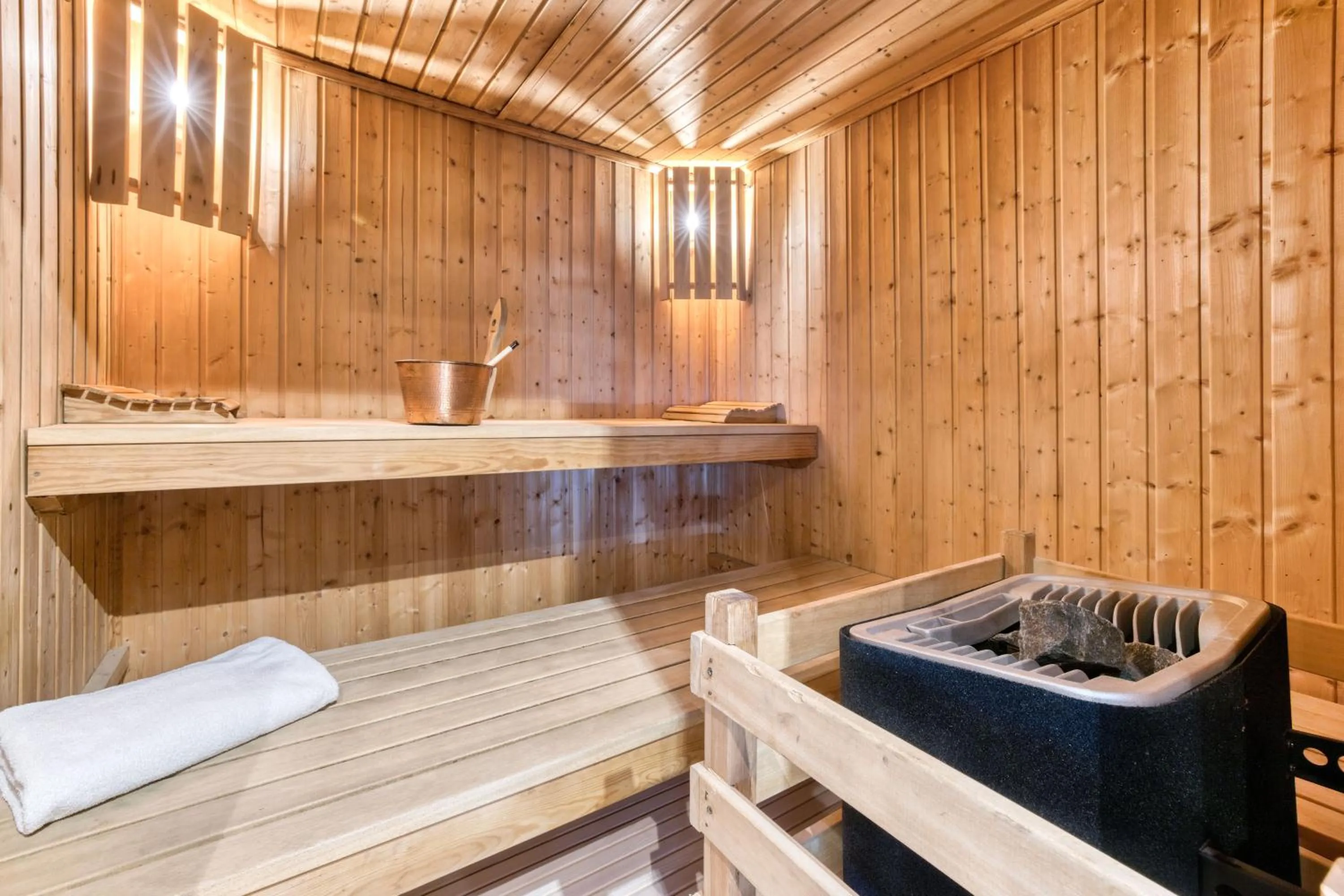 Sauna in Les Gourmets - Chalet Hotel