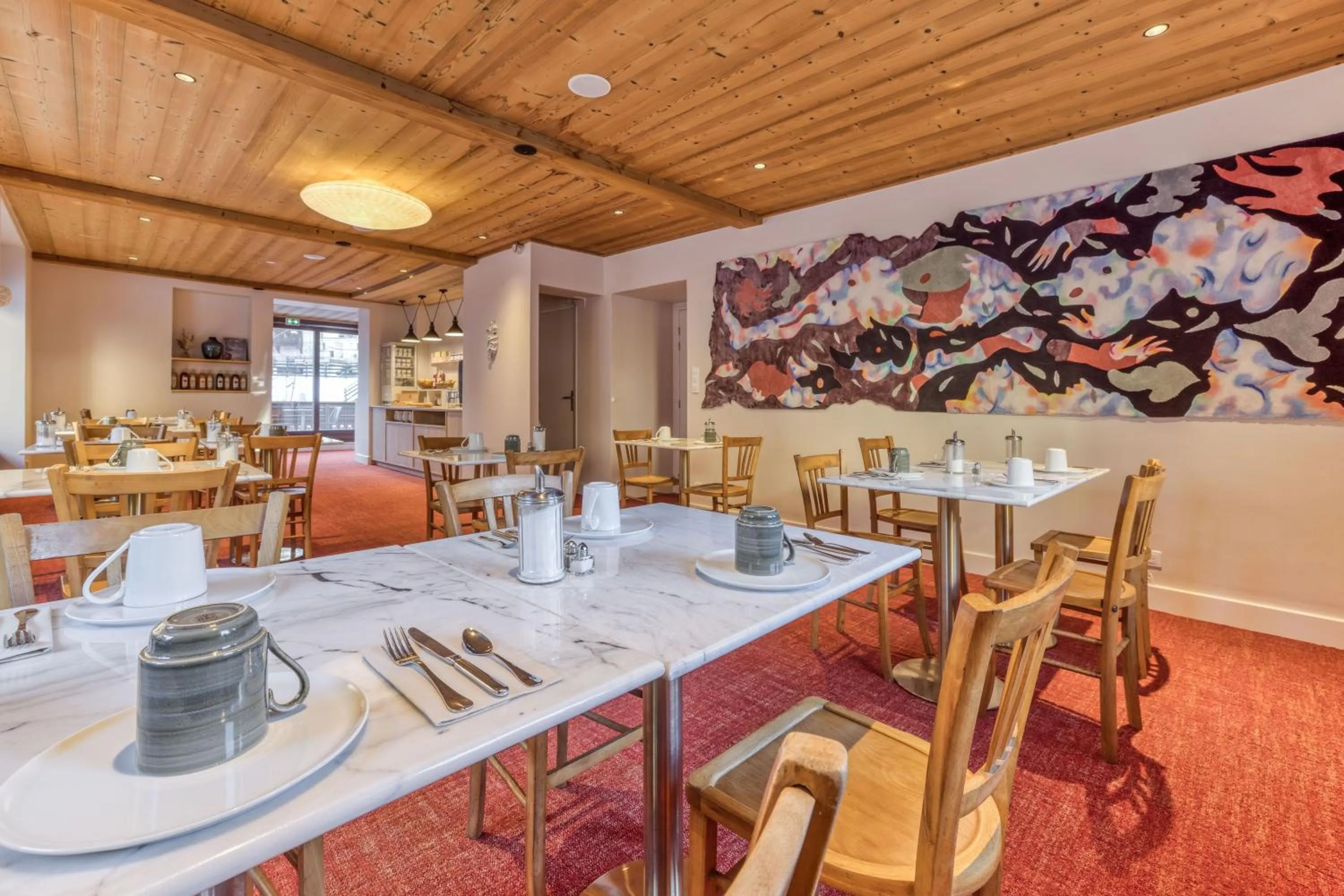 Breakfast in Les Gourmets - Chalet Hotel