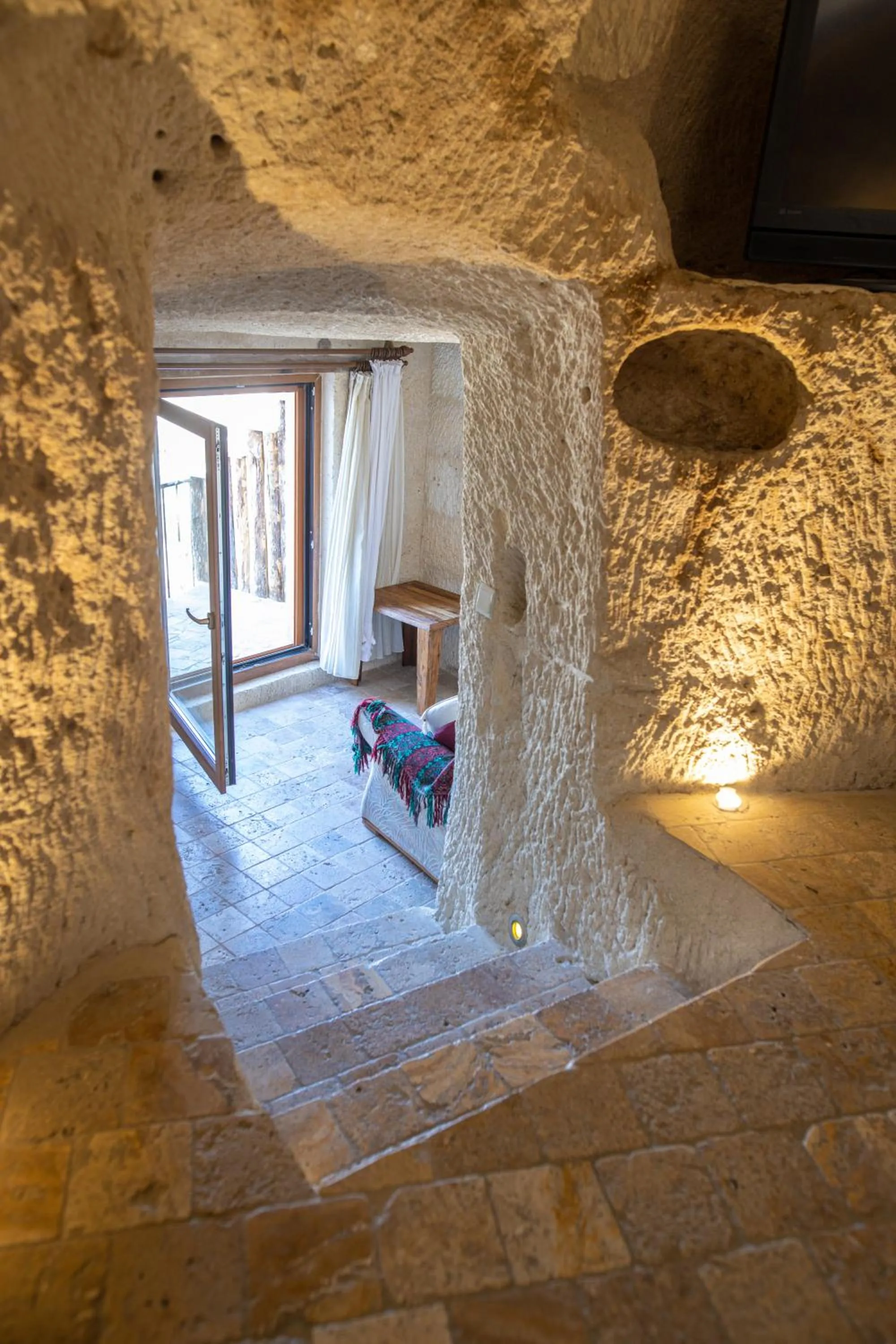 Photo of the whole room in Arif Cave Hotel