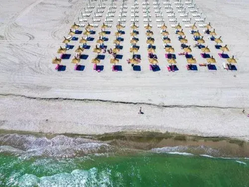 Complex Modern All Inclusive Complex Modern All Inclusive