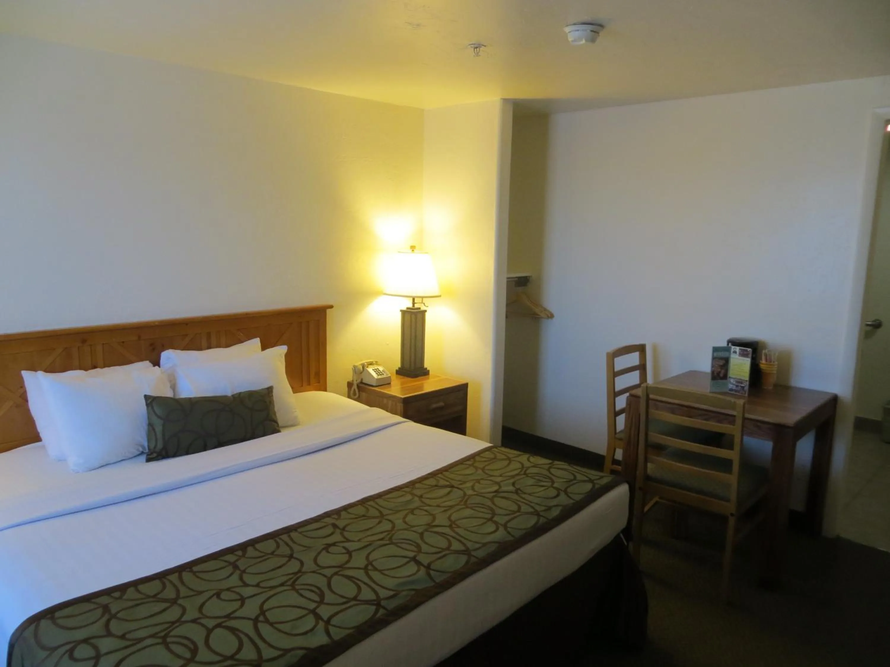 Bed in Bryce View Lodge Part of the Ruby's Inn Resort