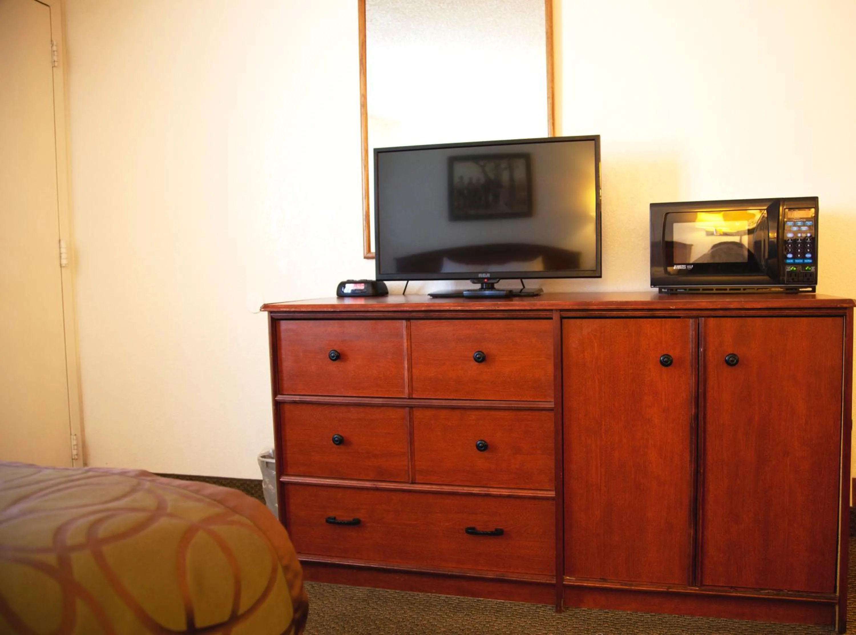 hair dresser in Bryce View Lodge Part of the Ruby's Inn Resort