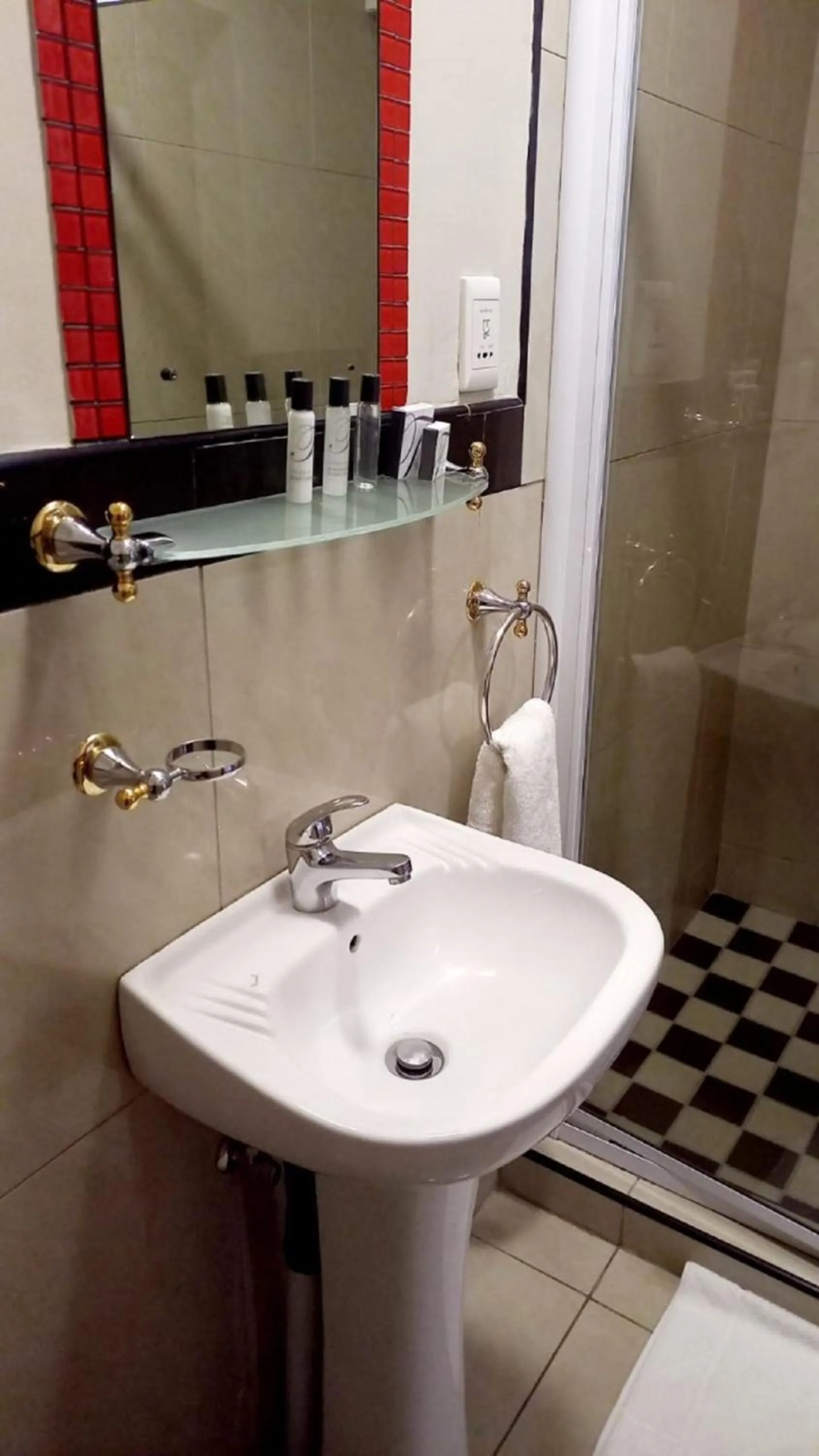 Bathroom in Midrand Conference Centre