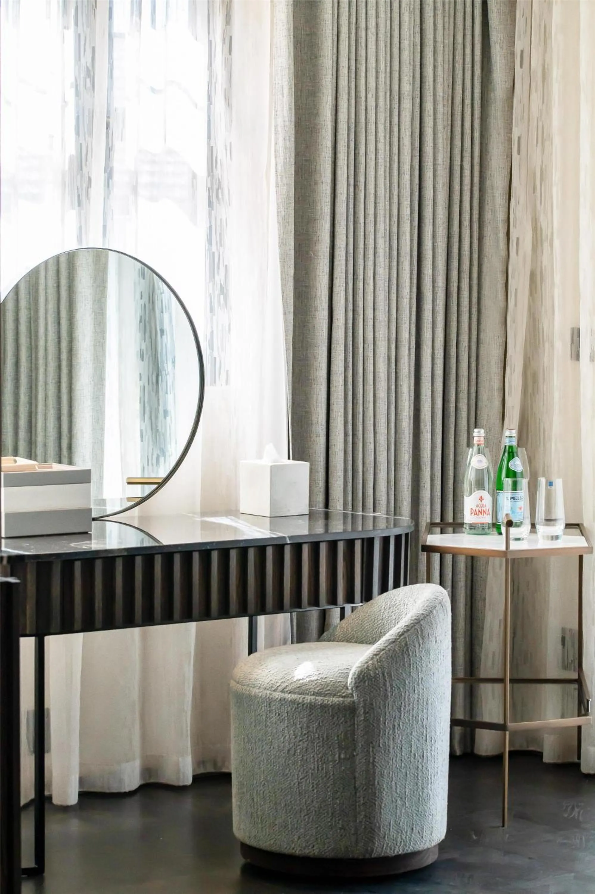 Photo of the whole room in Park Hyatt Johannesburg