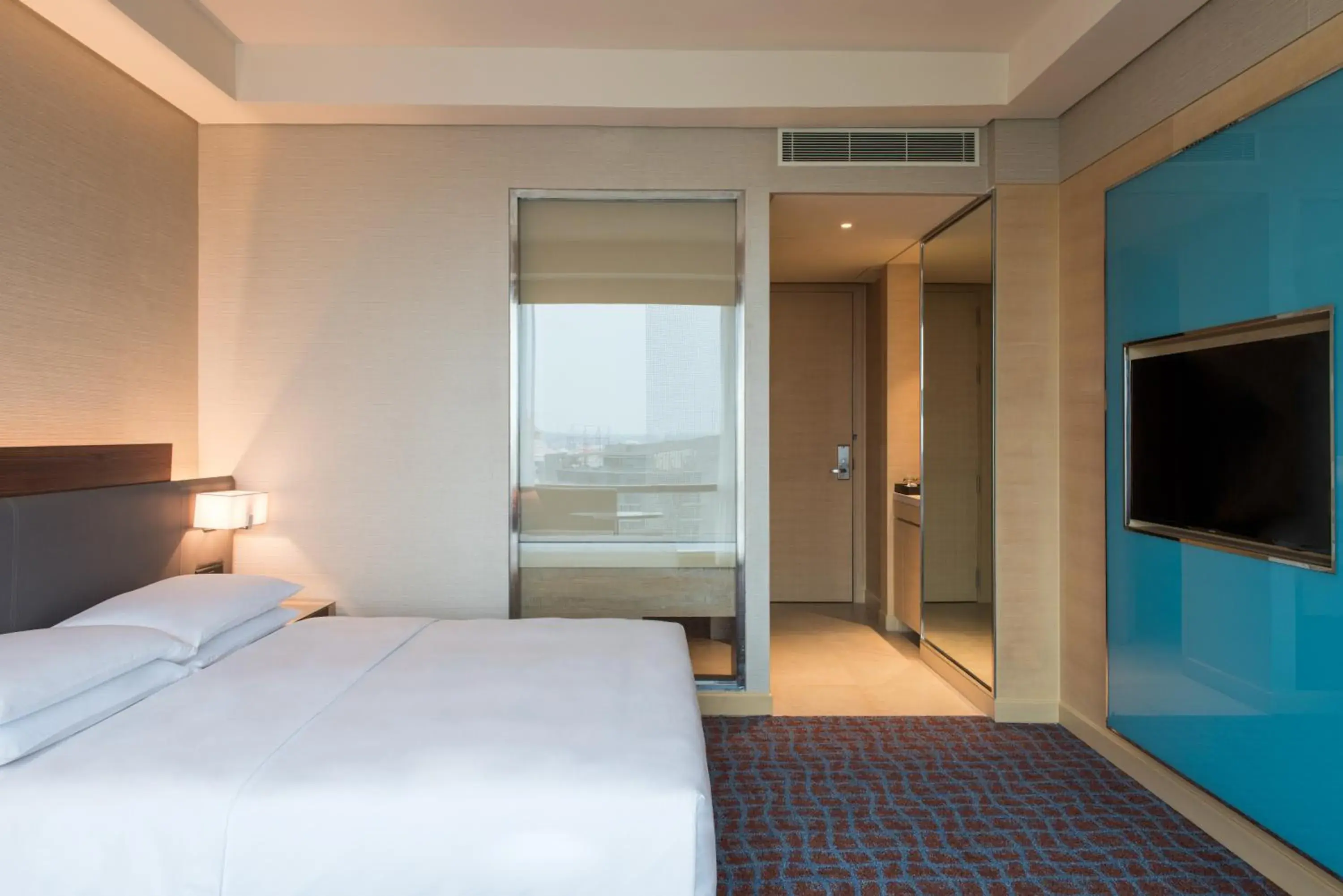 King Room with 20% discount on spa, food and beverages - single occupancy in Hyatt Regency Lucknow Gomti Nagar King Room with 20% discount on spa, food and beverages - single occupancy in Hyatt Regency Lucknow Gomti Nagar