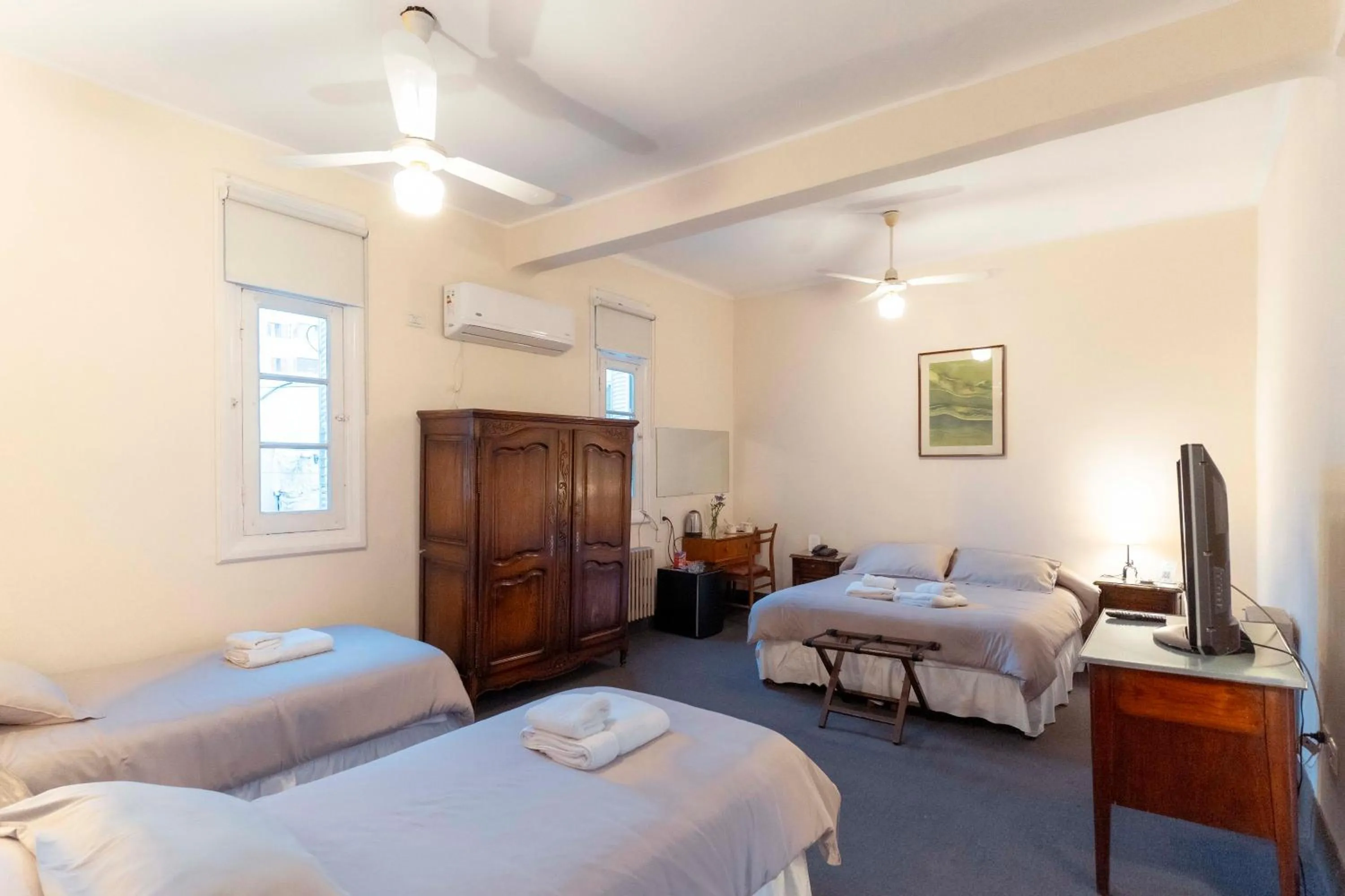 Bed in Hotel Colonial Salta