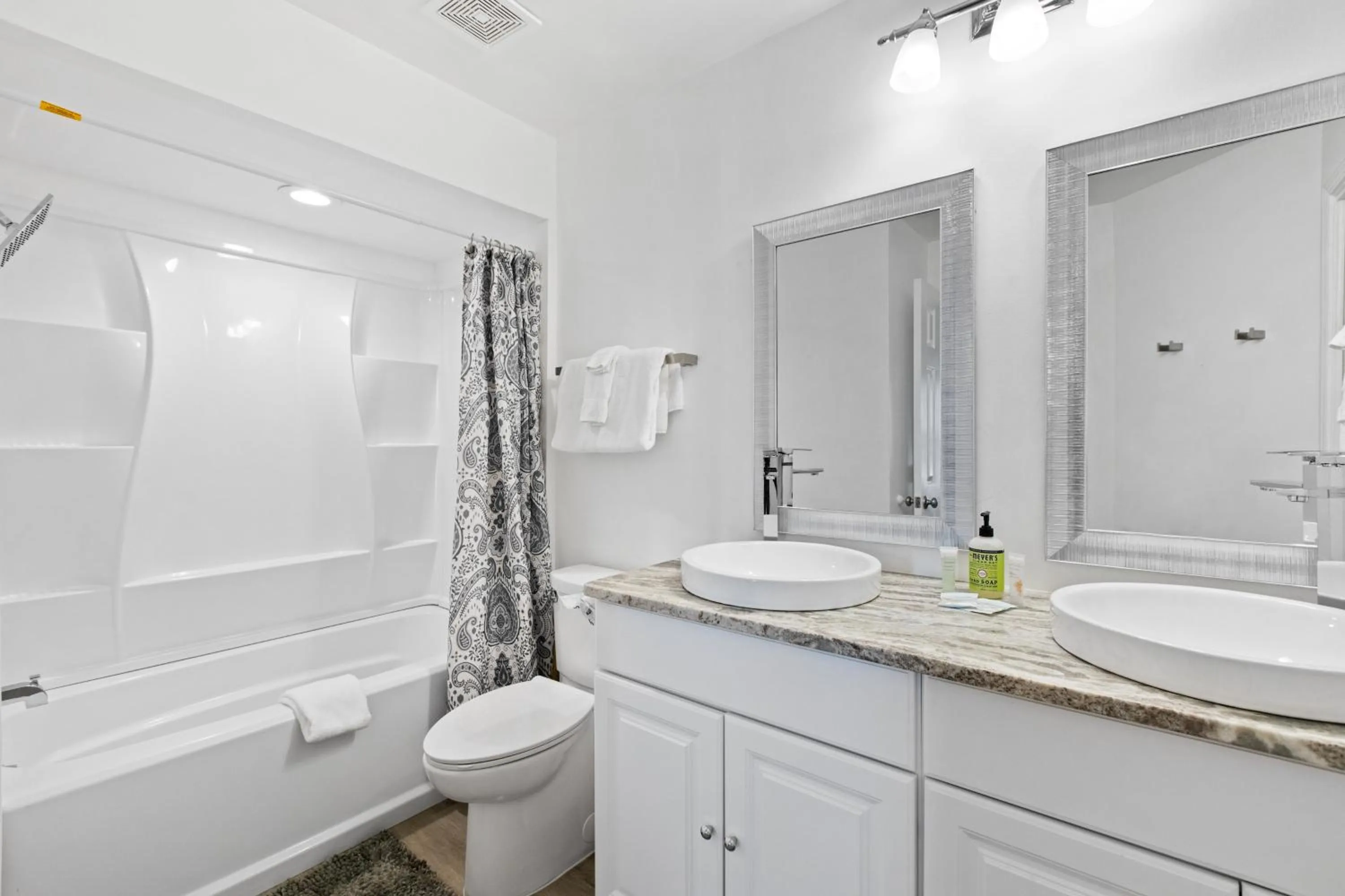 The Inn at St. Thomas Square #1303A