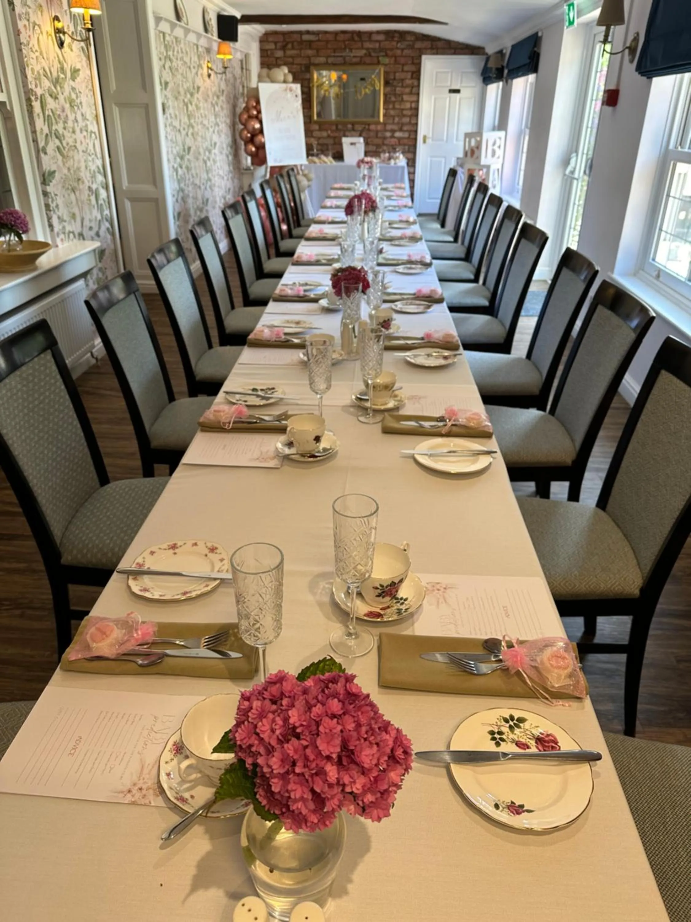 Restaurant/places to eat in Stallingborough Grange Hotel