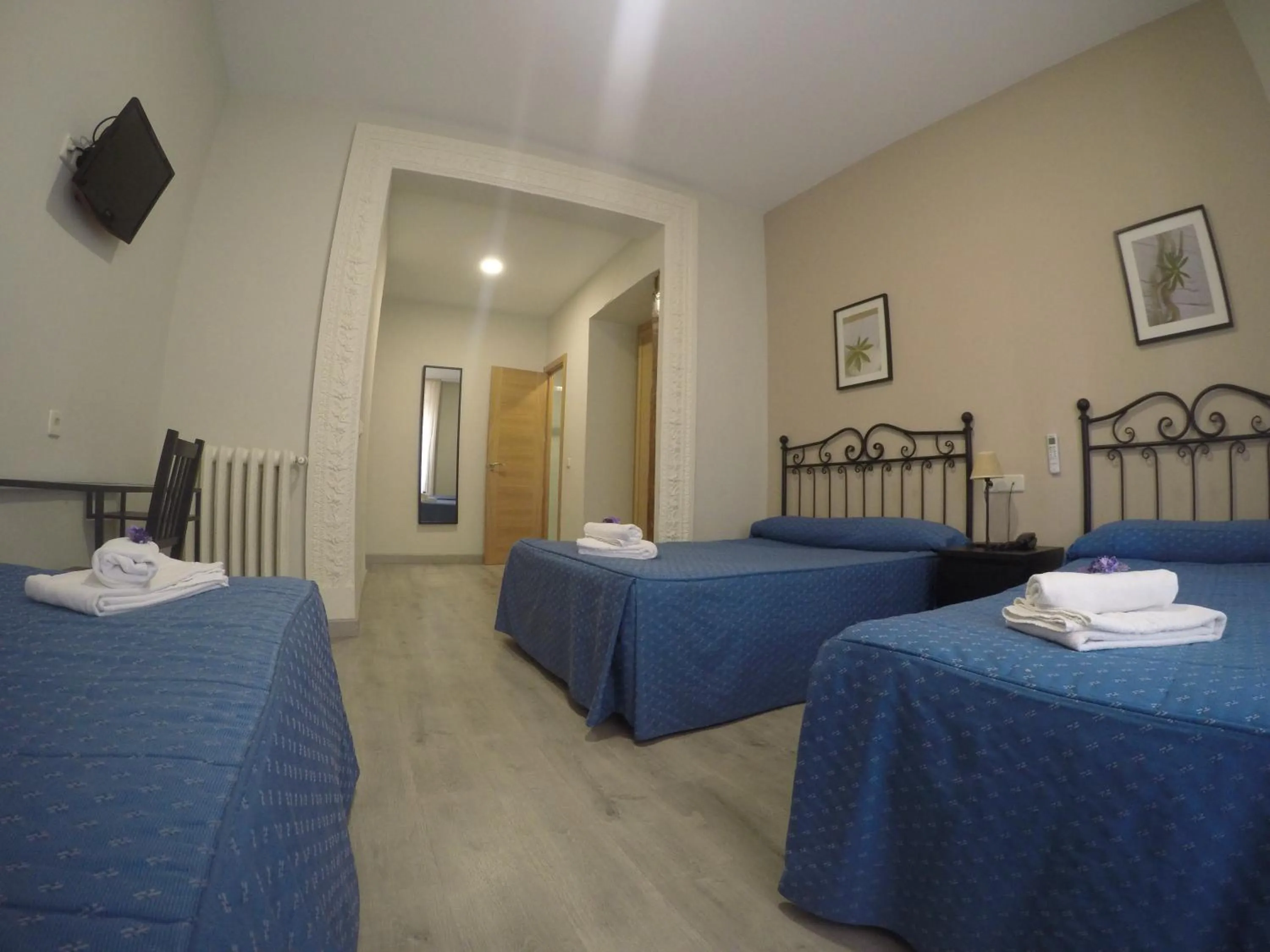 Bedroom, Bed in Hostal El Pilar