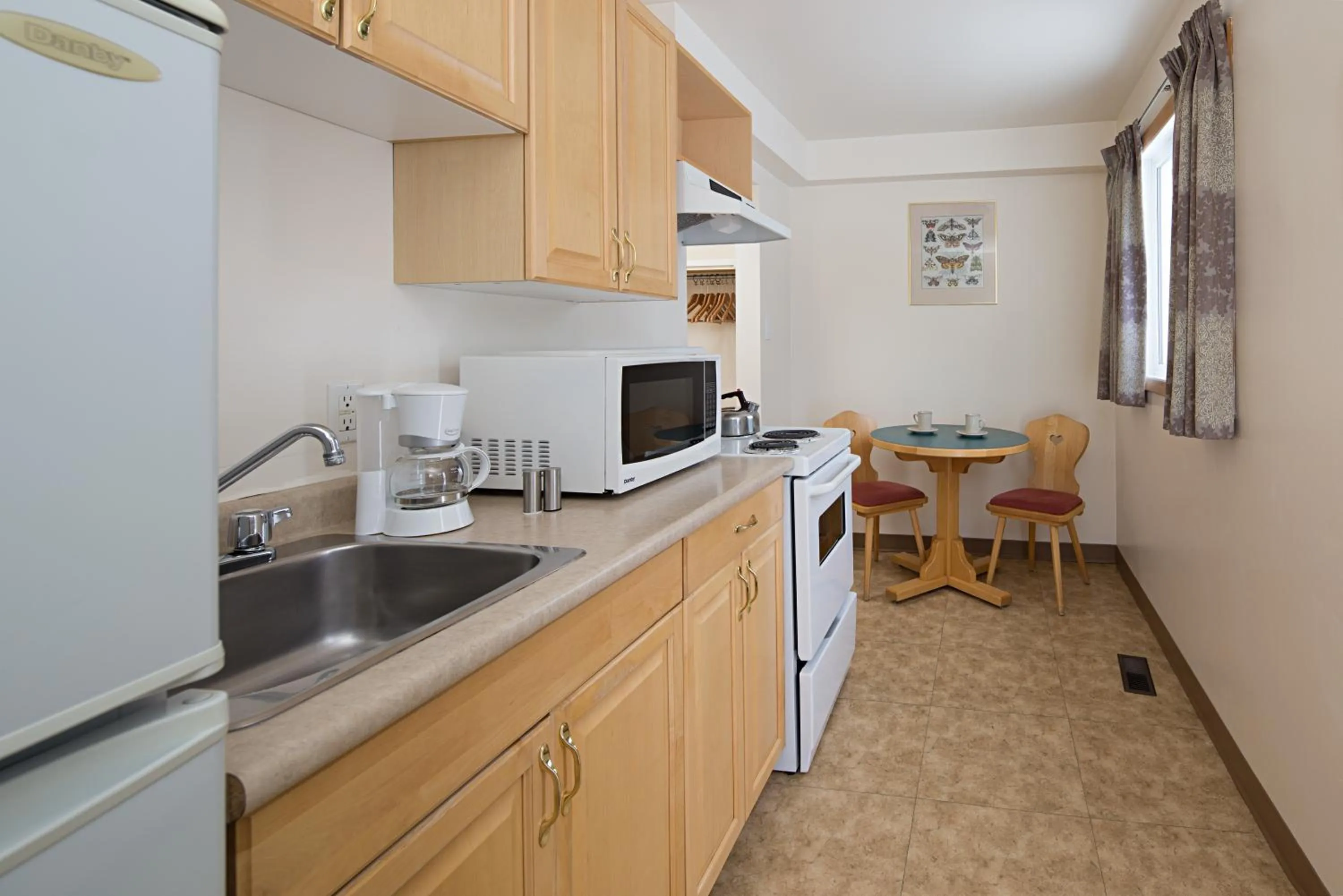 Kitchen or kitchenette in Rocky Mountain Ski Lodge