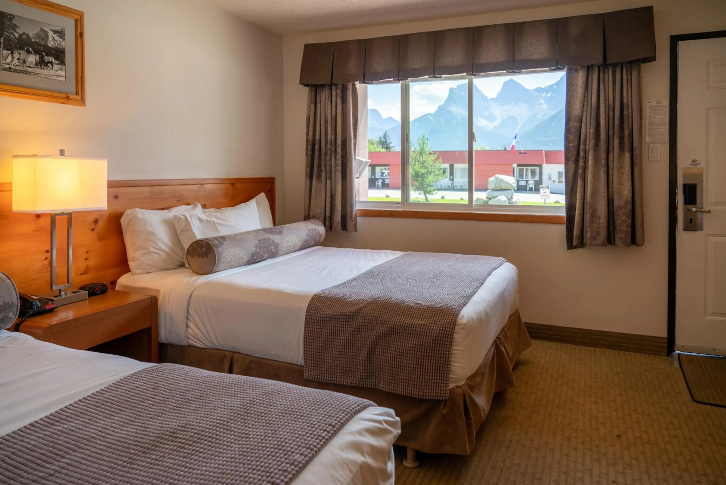 Photo of the whole room, Bed in Rocky Mountain Ski Lodge