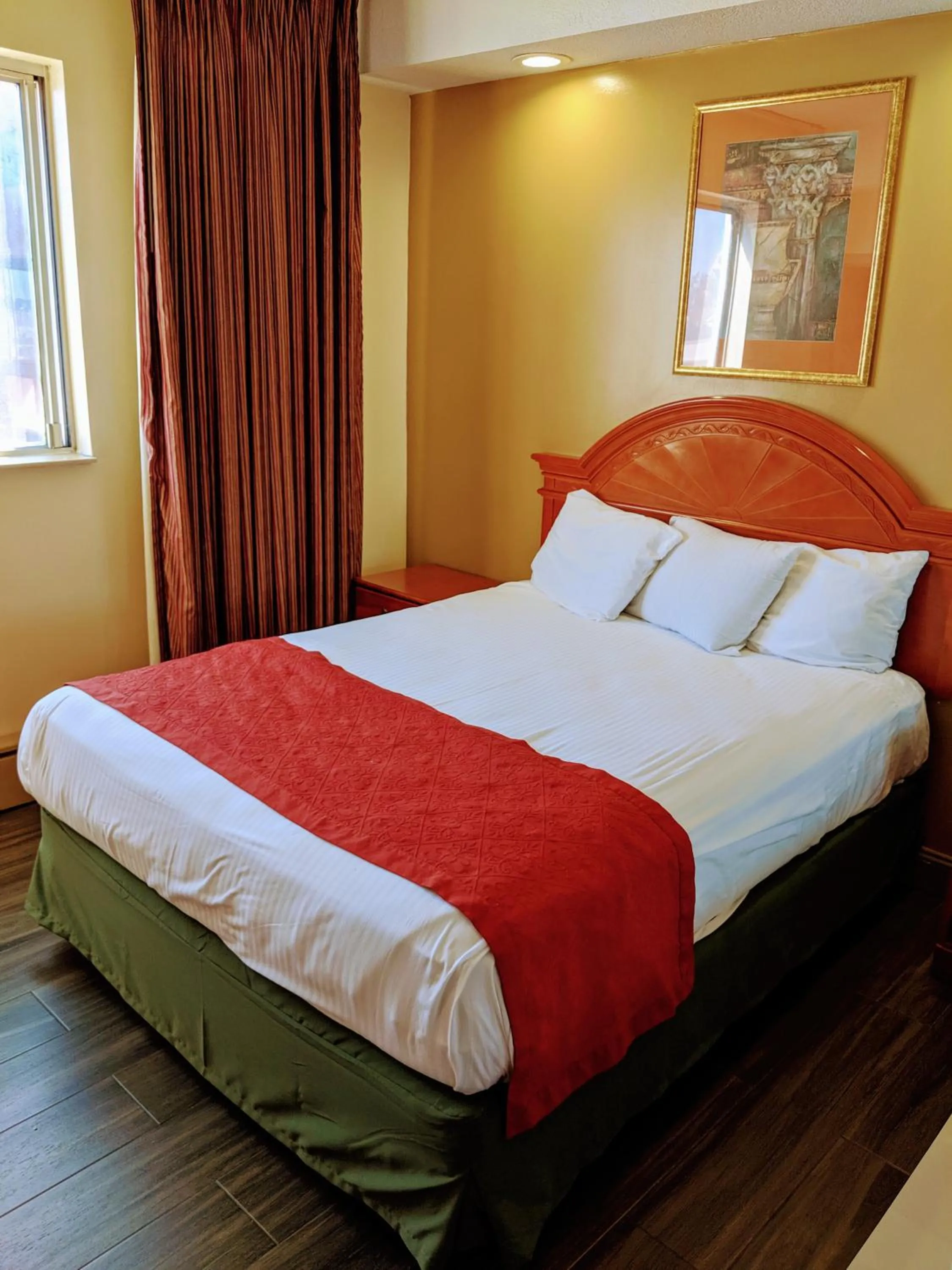 Bed in Jets Motor Inn