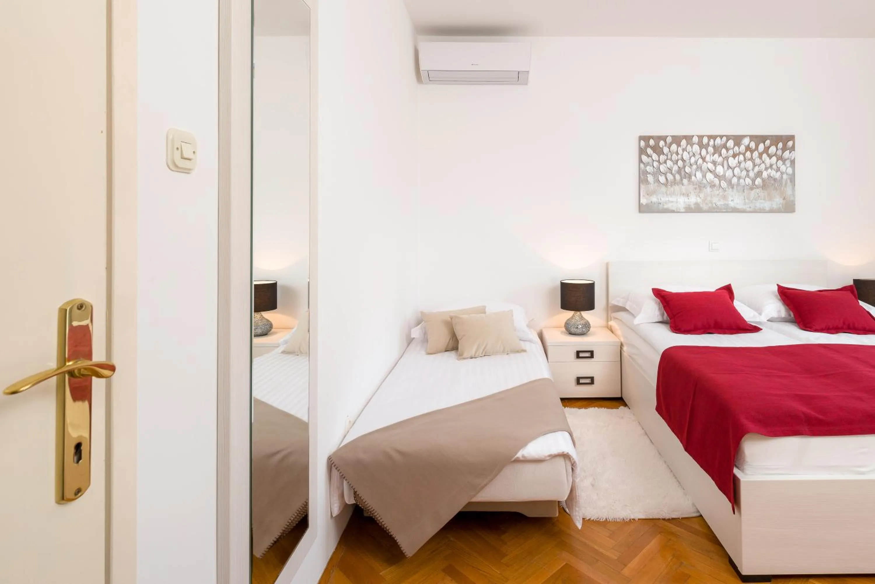 Photo of the whole room, Bed in B&B Aurora