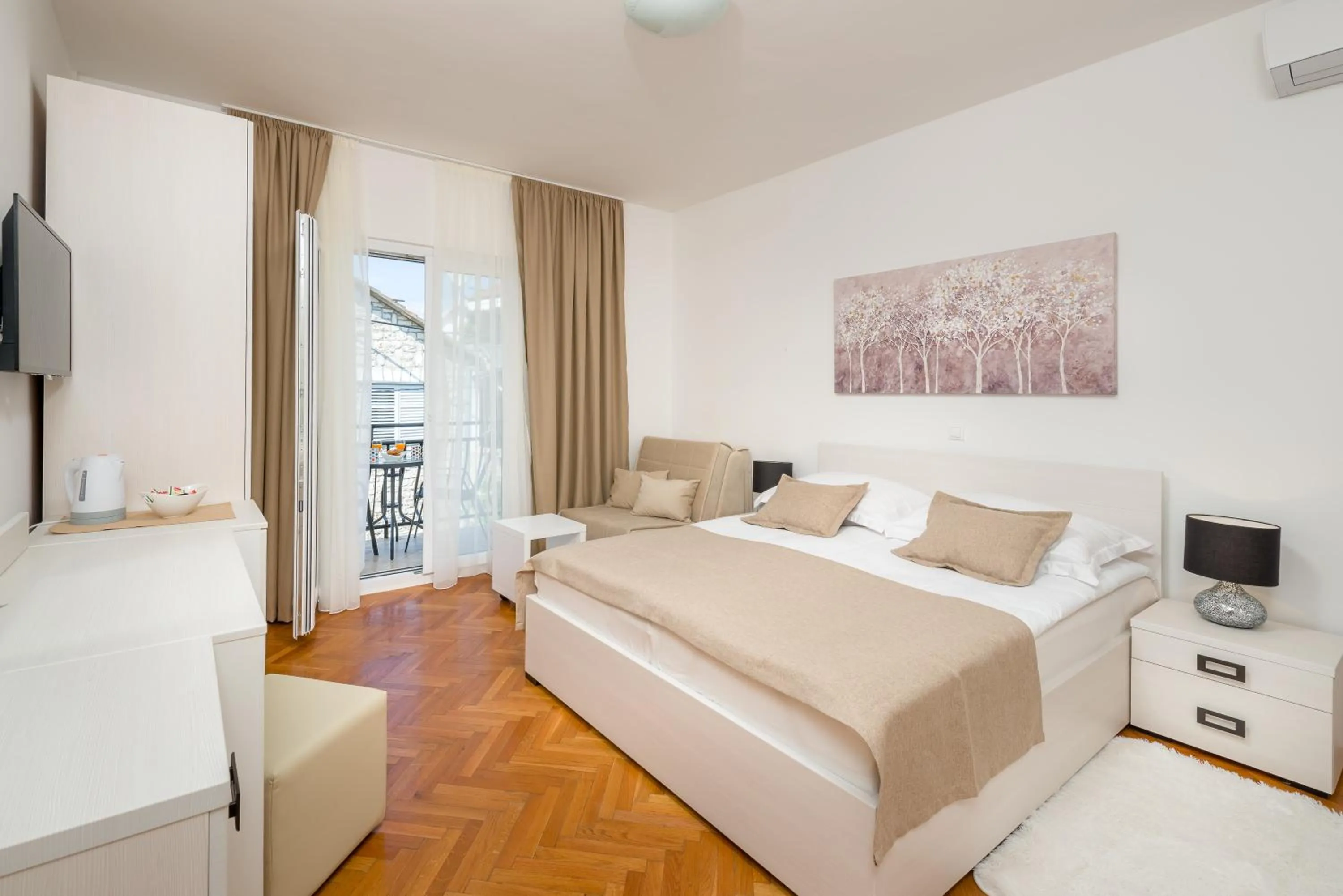 Photo of the whole room, Bed in B&B Aurora