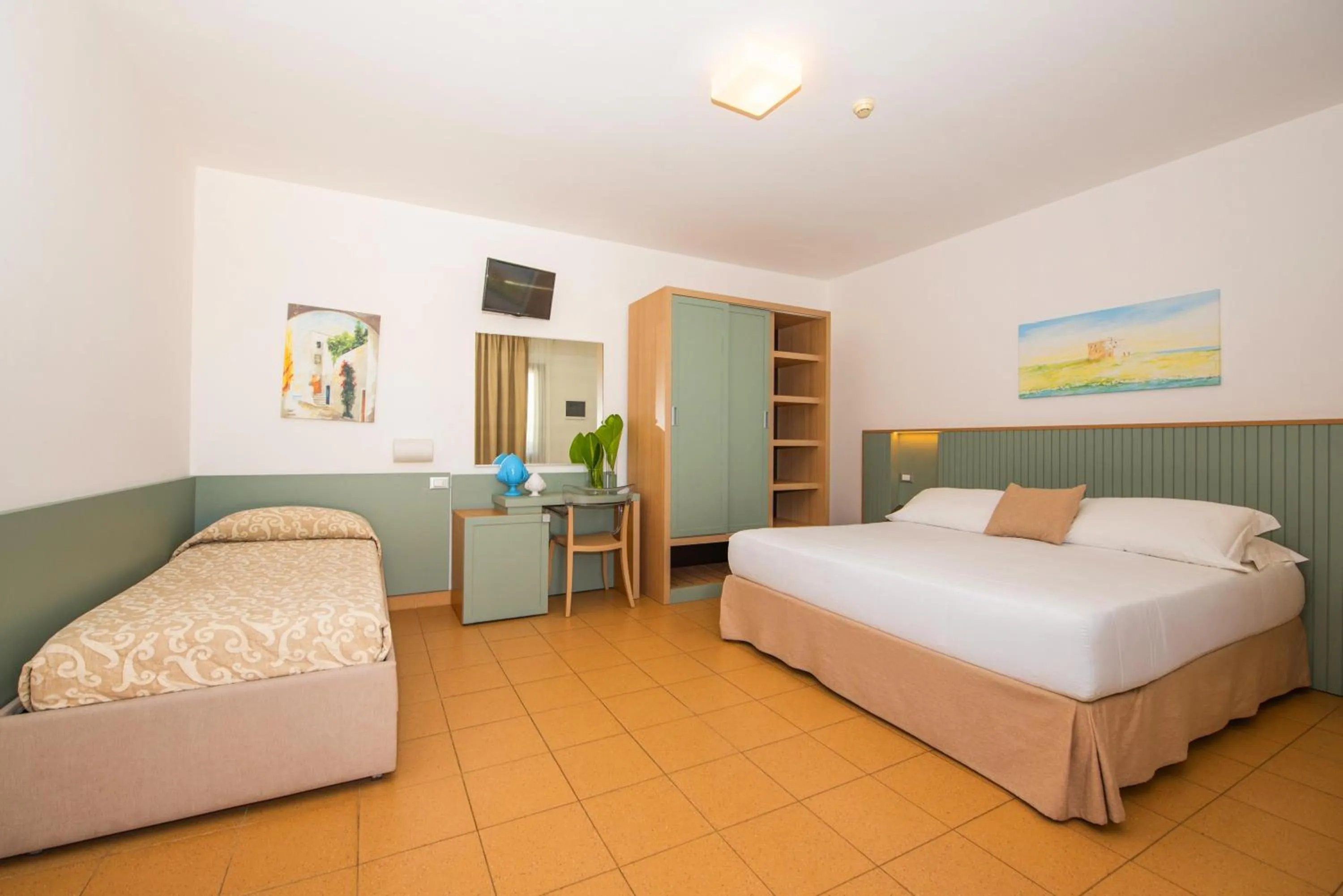 Bed in Riva Marina Resort - CDSHotels