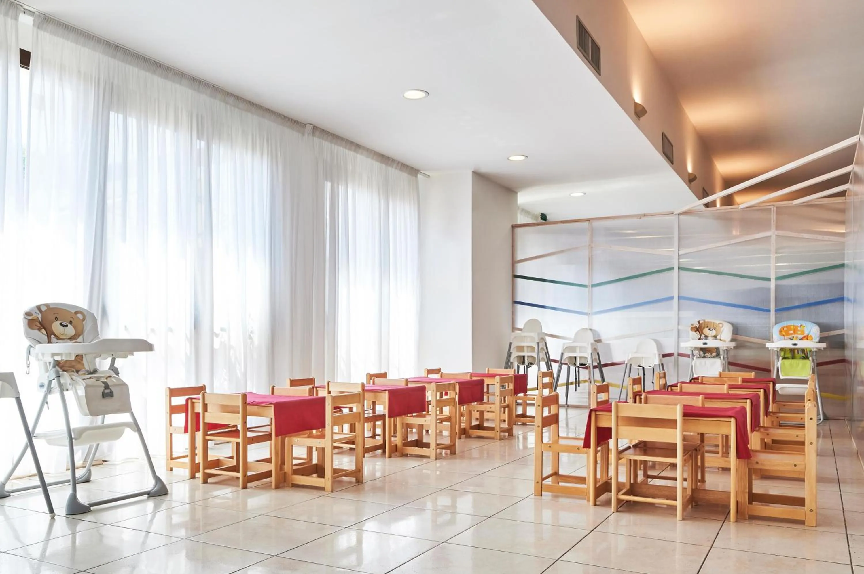 Restaurant/places to eat in Riva Marina Resort - CDSHotels