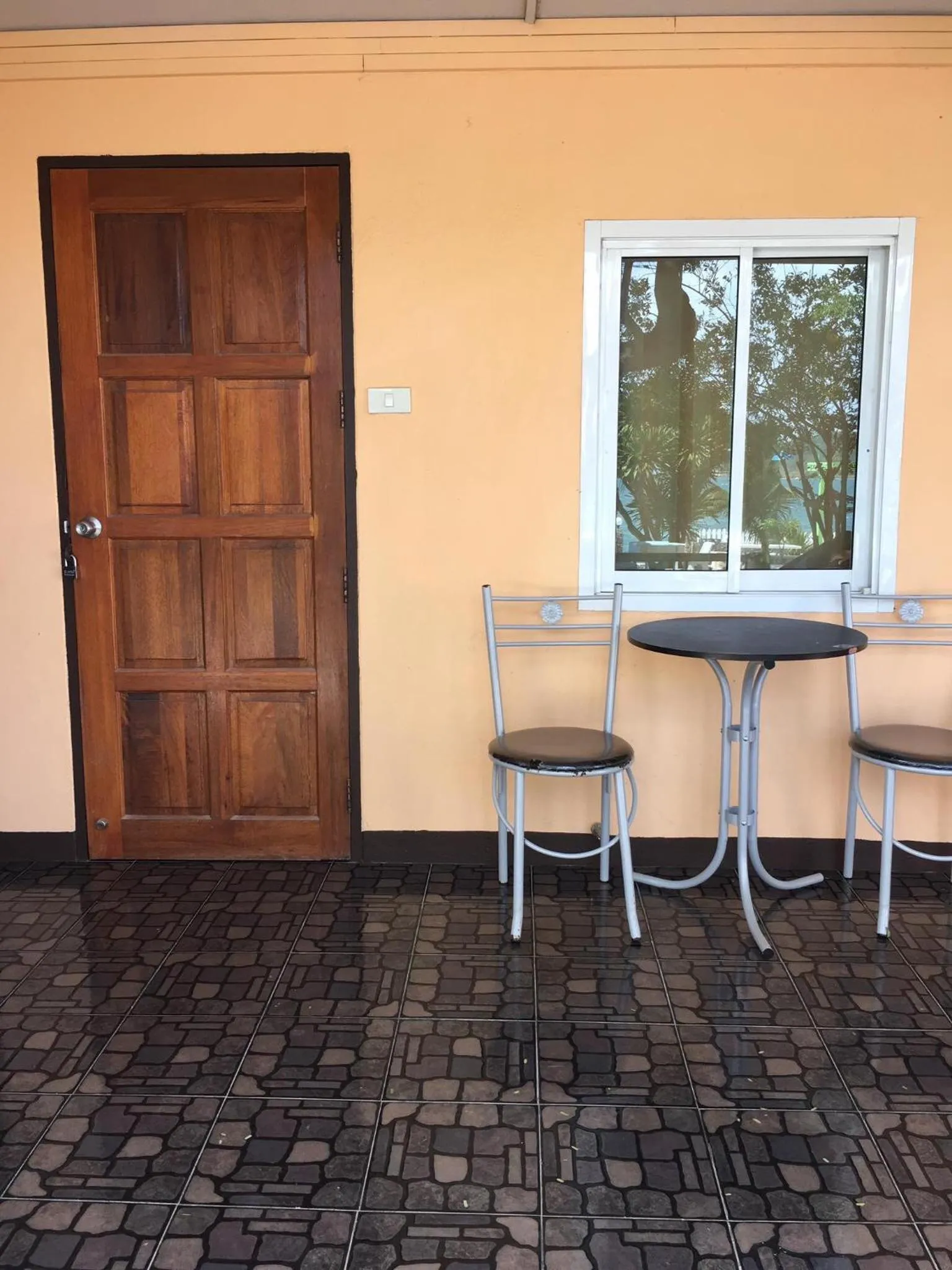 Rubtawan Sichang Resort