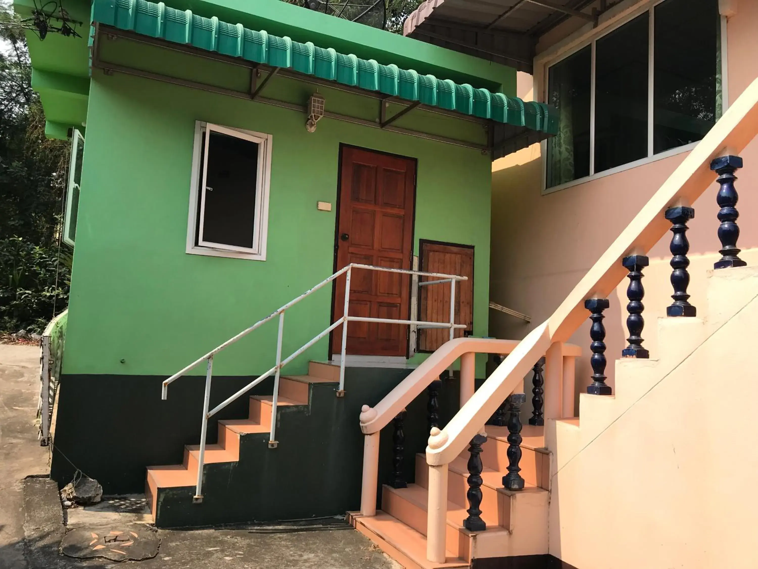 Double Room in Rubtawan Sichang Resort Double Room in Rubtawan Sichang Resort