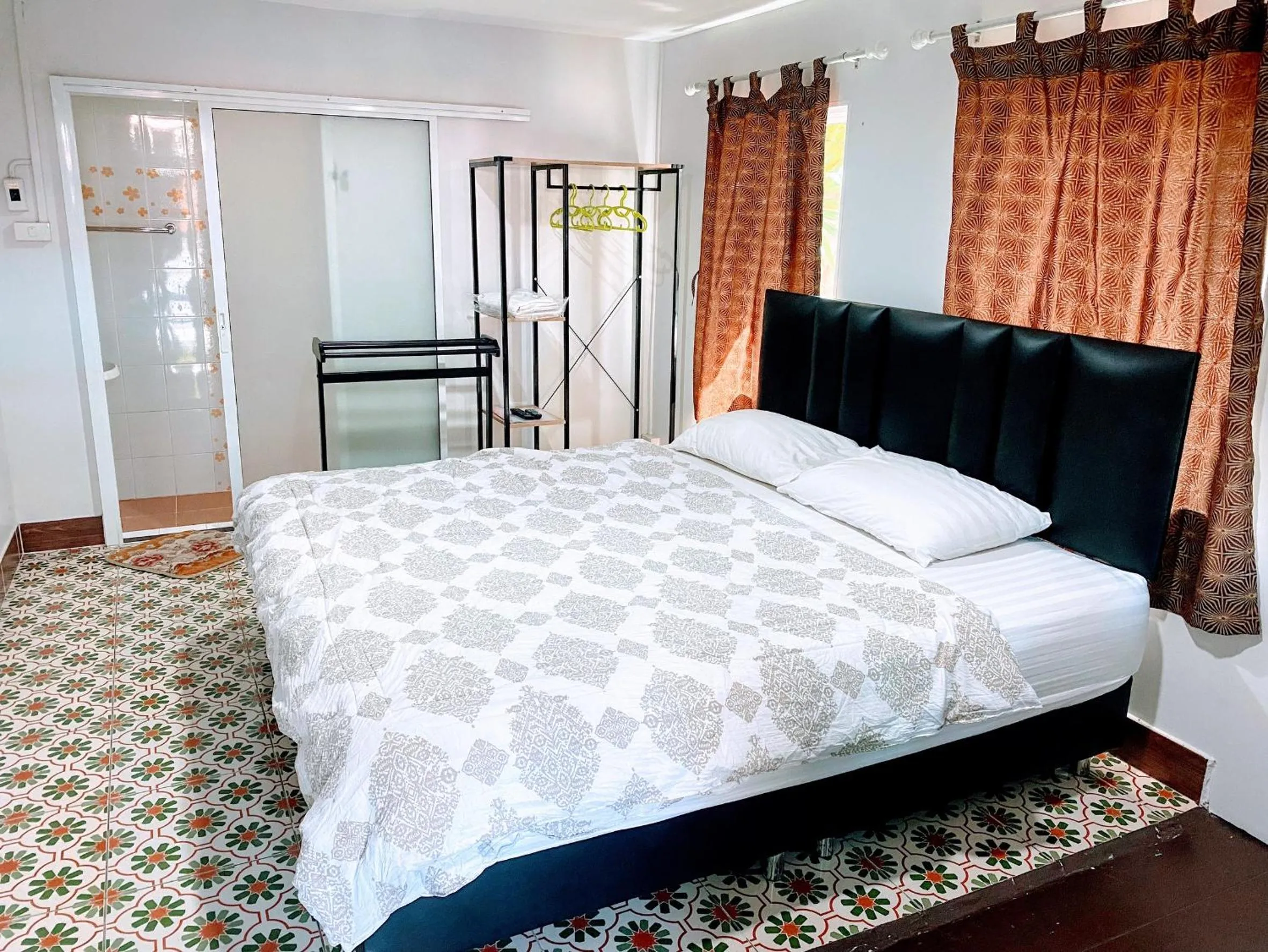 Bed in Rubtawan Sichang Resort