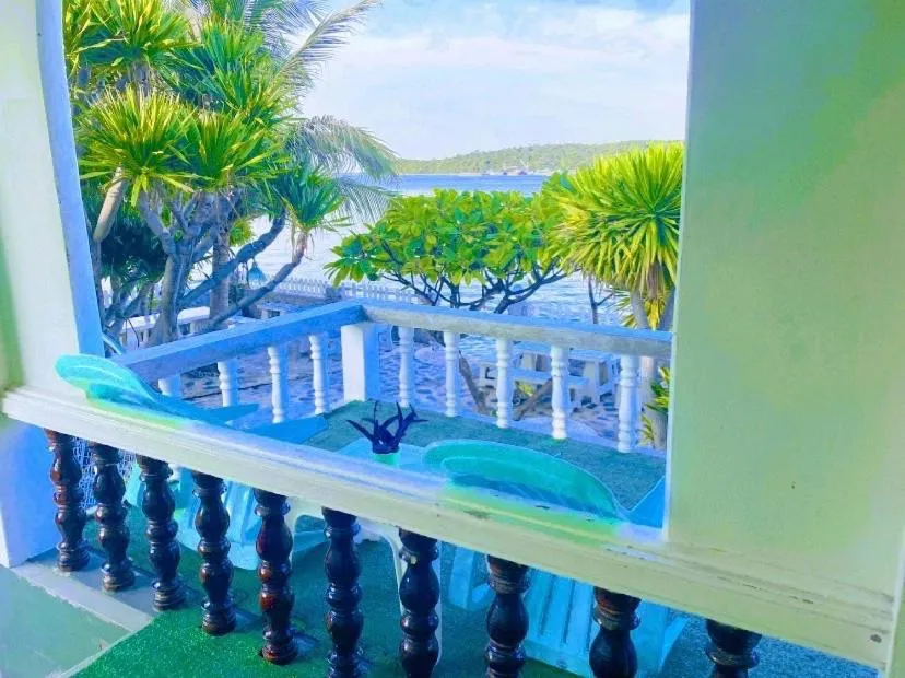 Rubtawan Sichang Resort