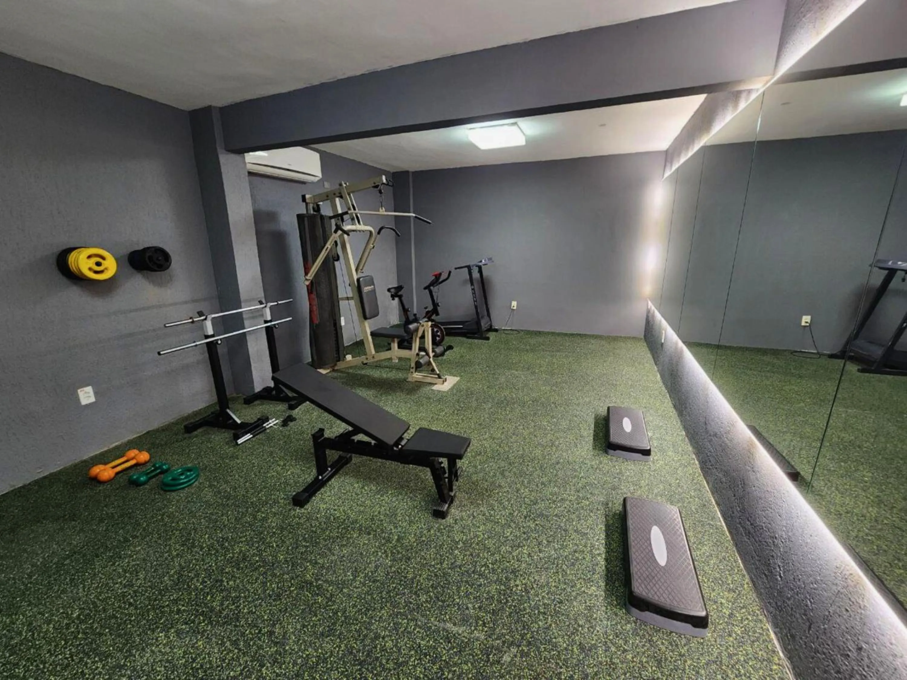 Fitness centre/facilities in JR Hotel
