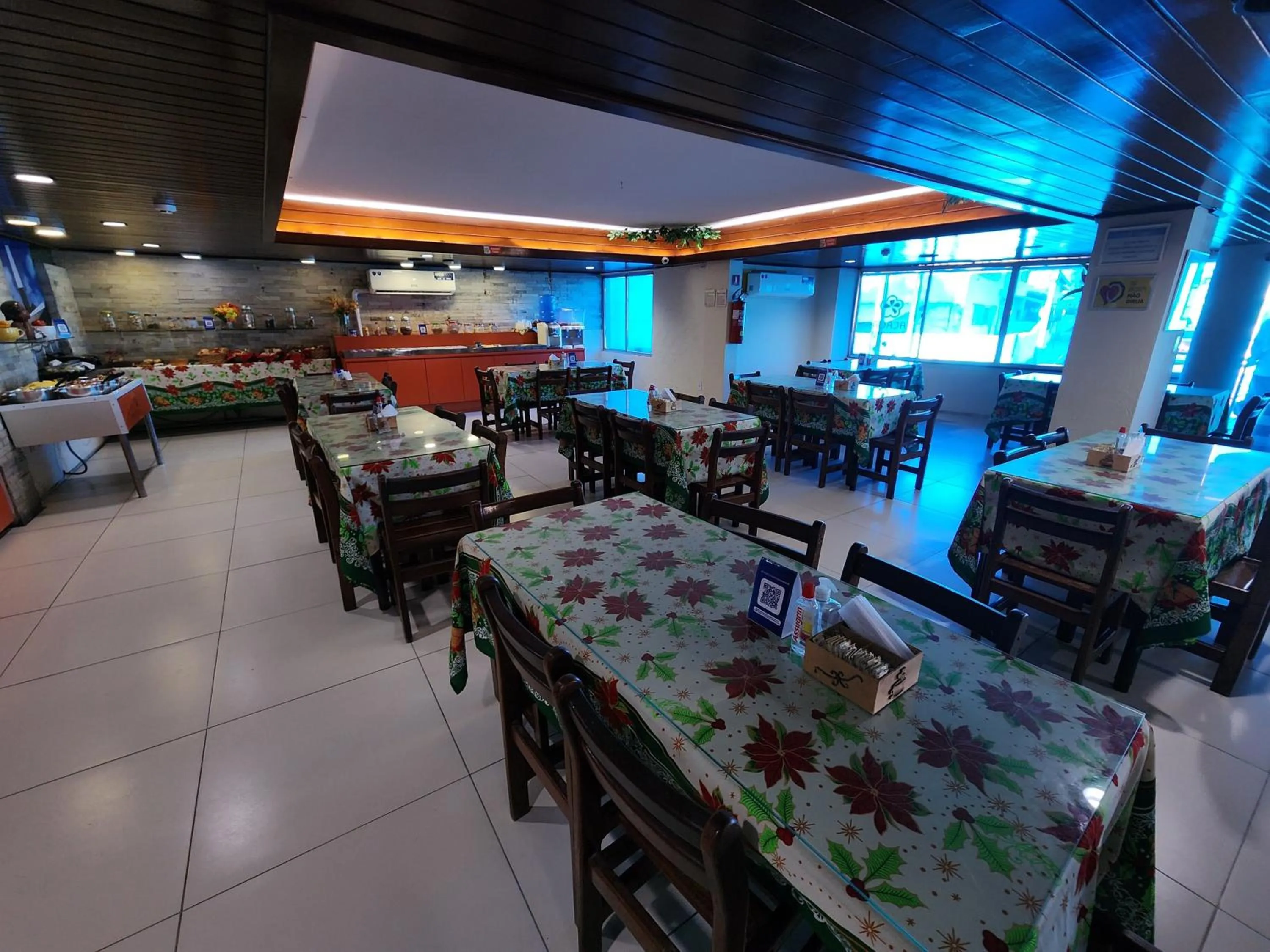 Food and drinks in JR Hotel