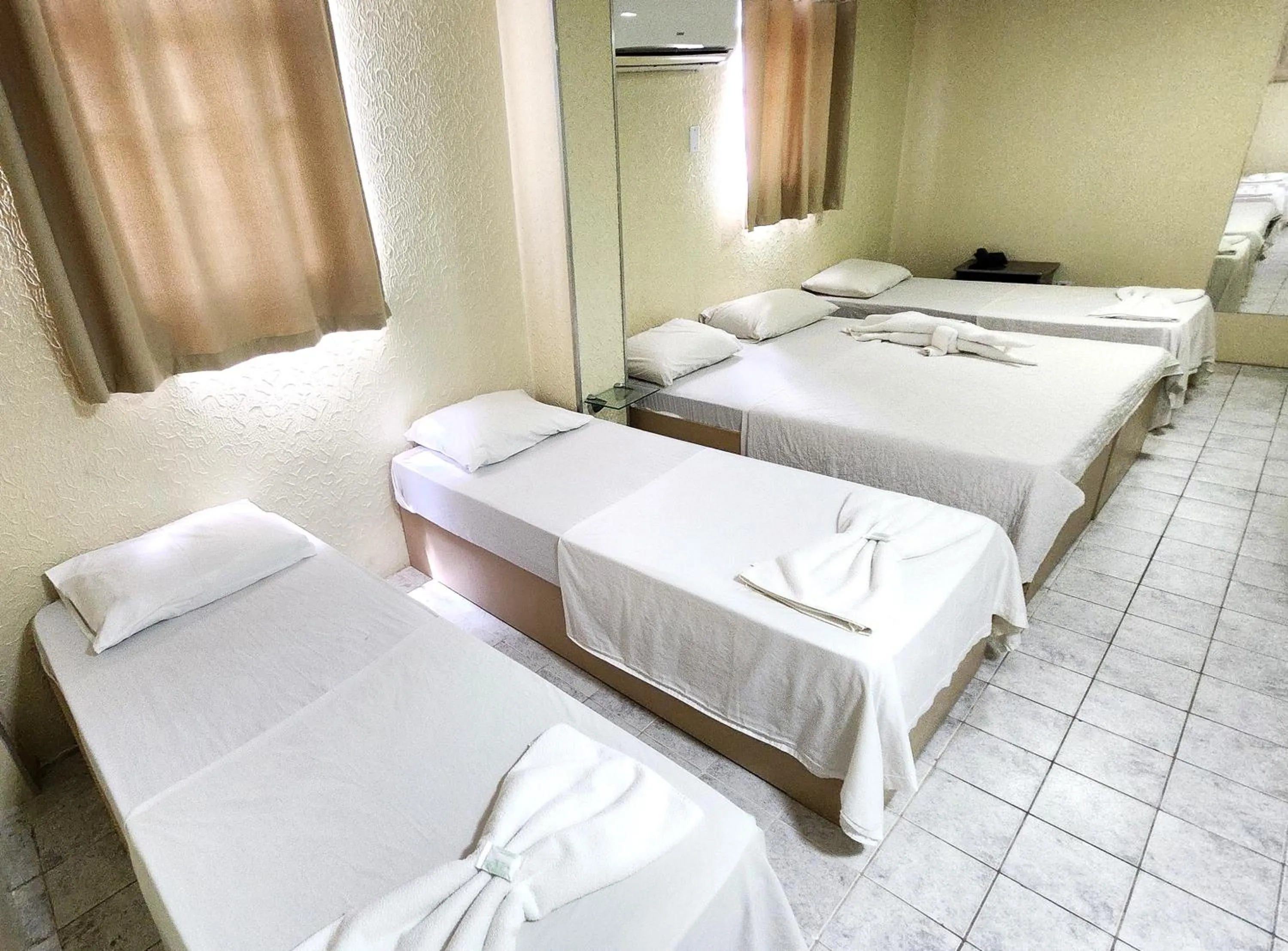 Bed in Guarany Hotel Express