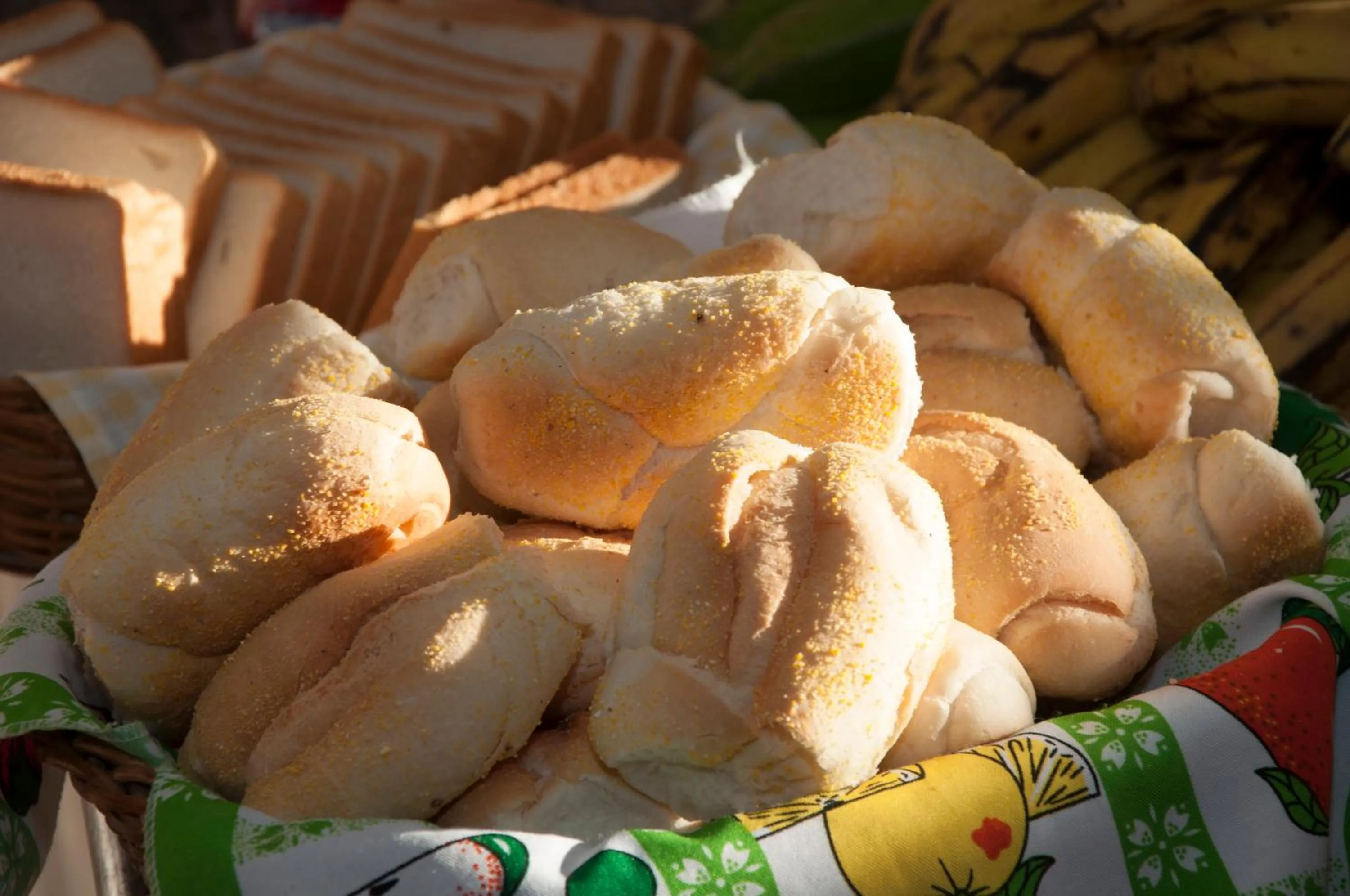 Buffet breakfast in Guarany Hotel Express