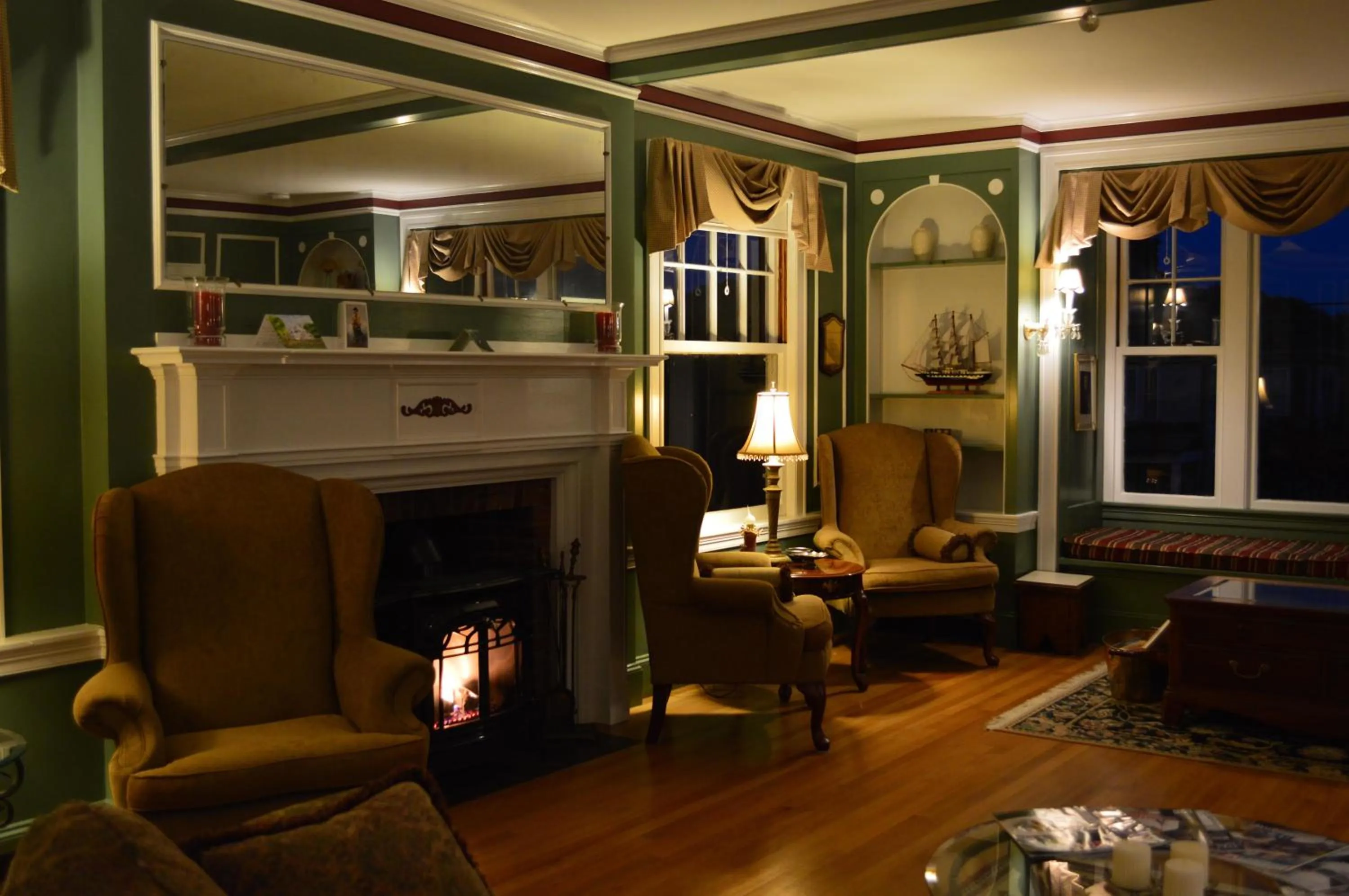 Coffee/tea facilities in The Brewster Inn