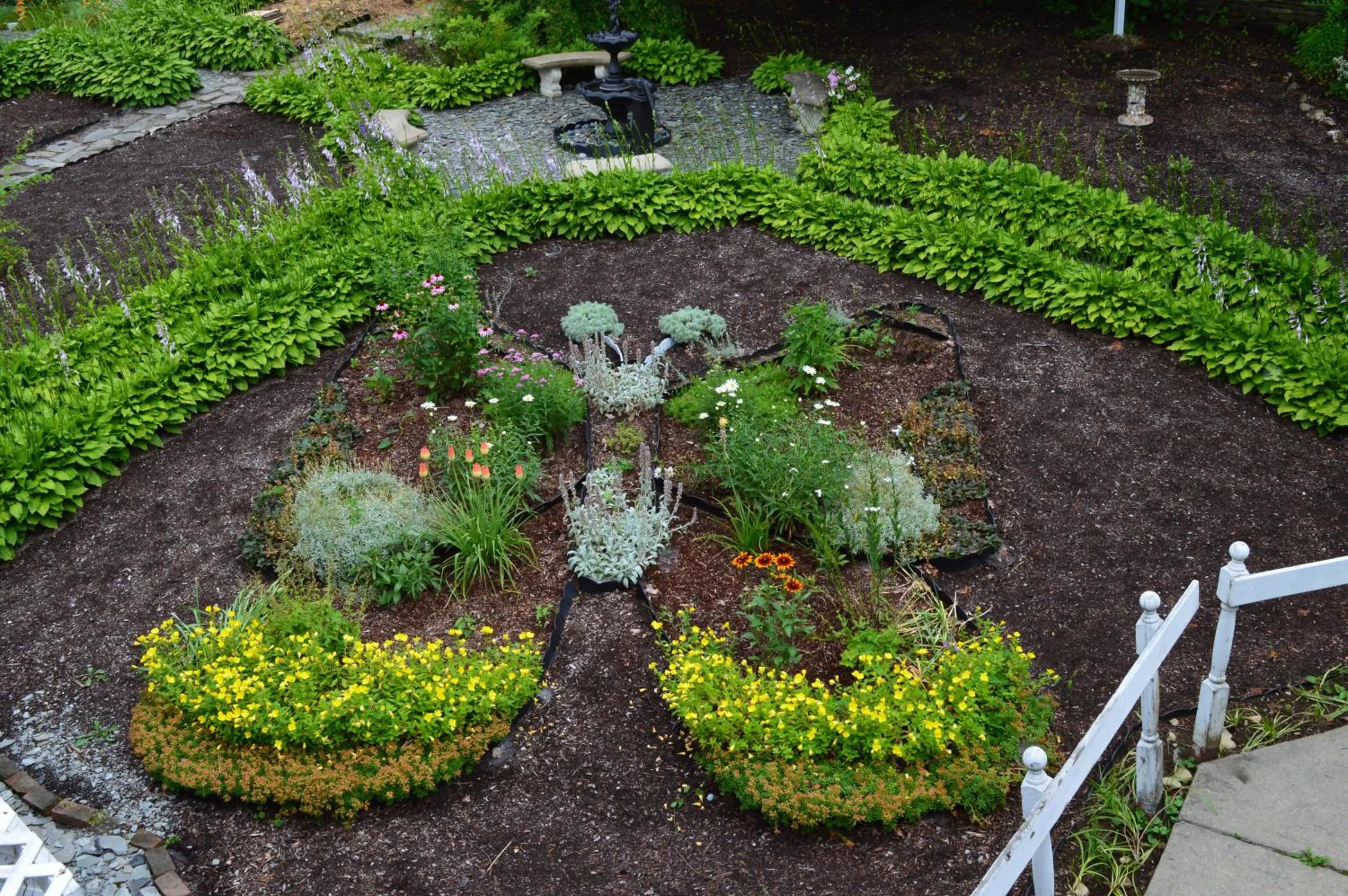 Facade/entrance in The Brewster Inn