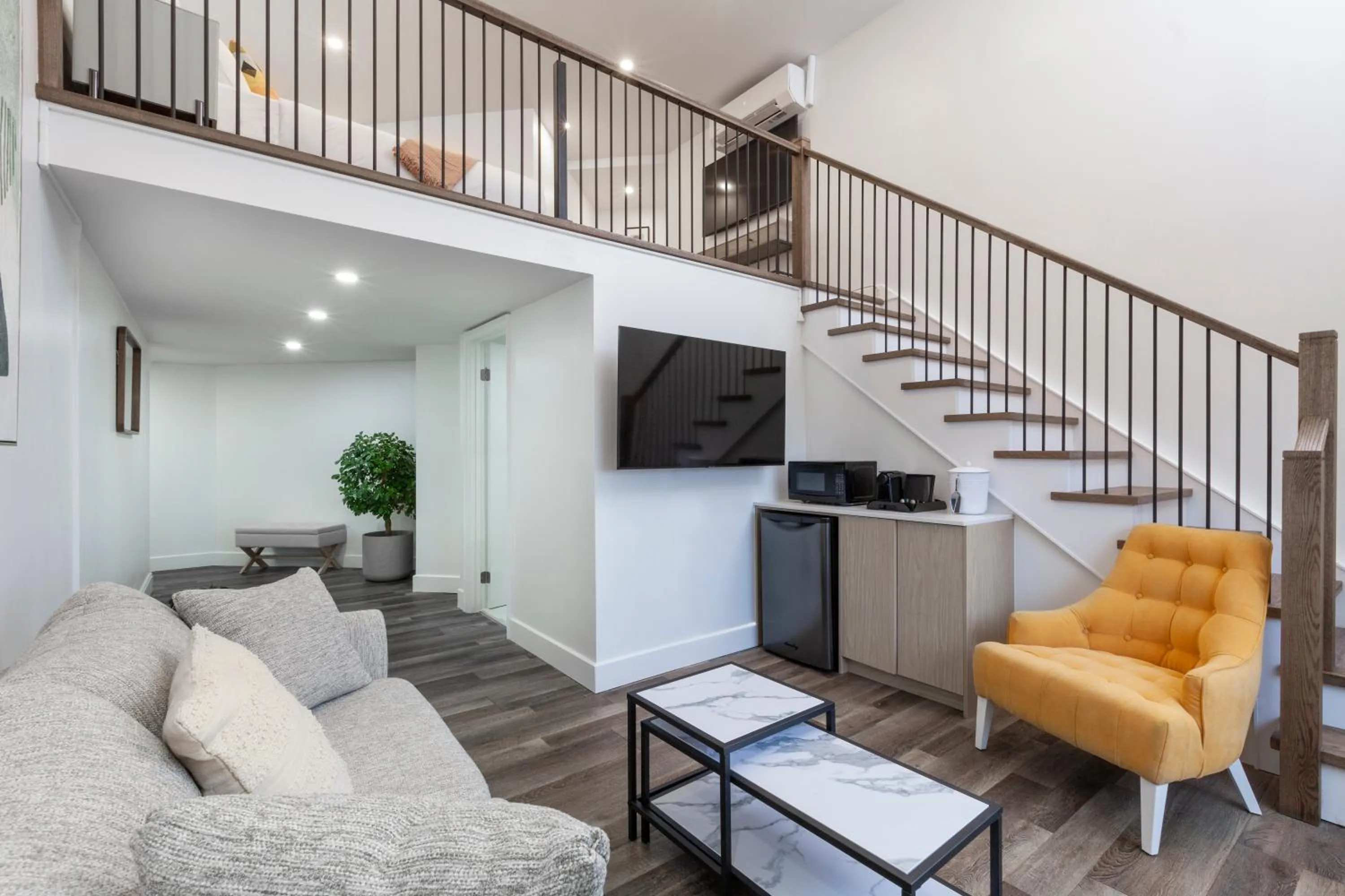 TV and multimedia in Strata Hotel