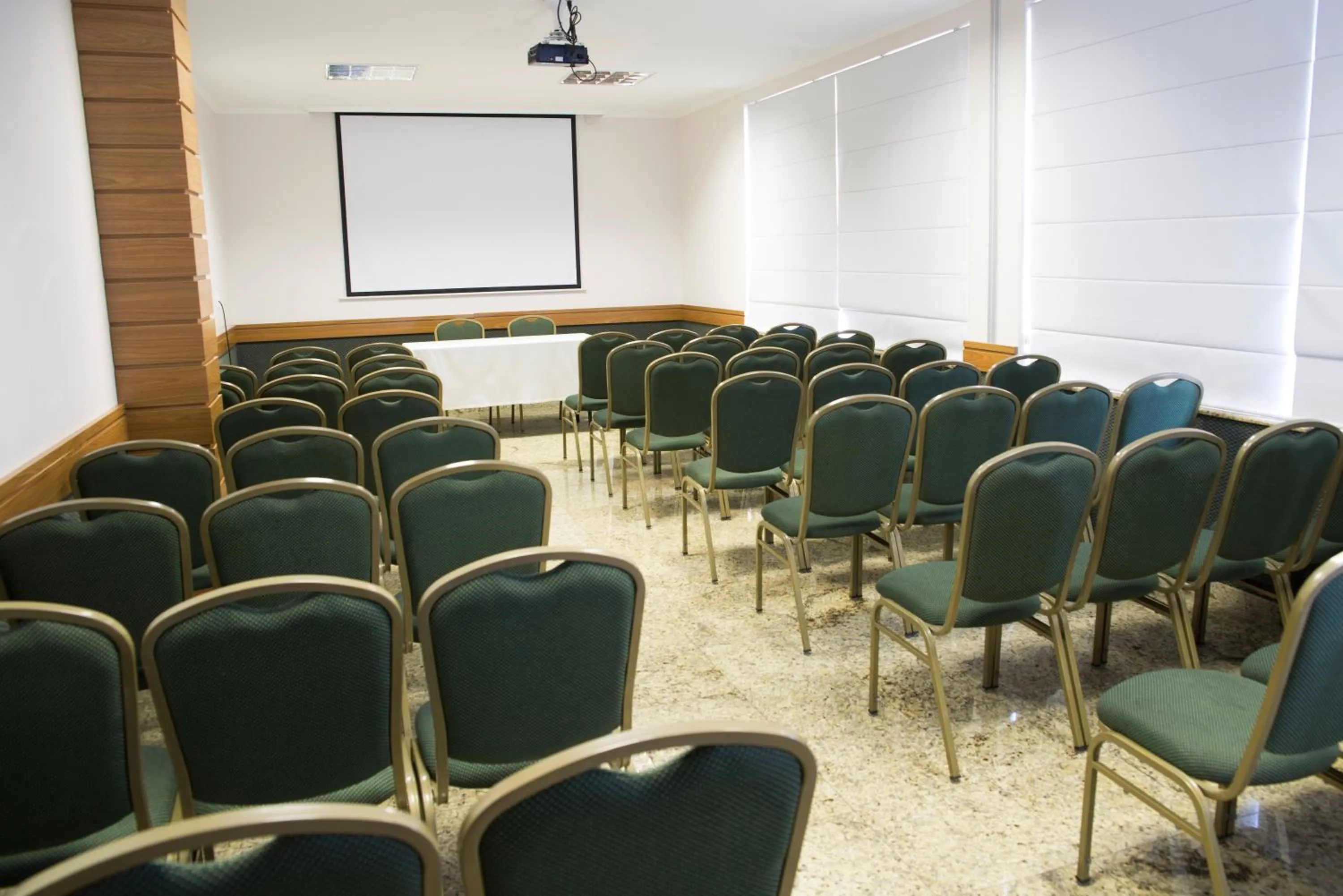 Meeting/conference room in Nadai Confort Hotel e Spa