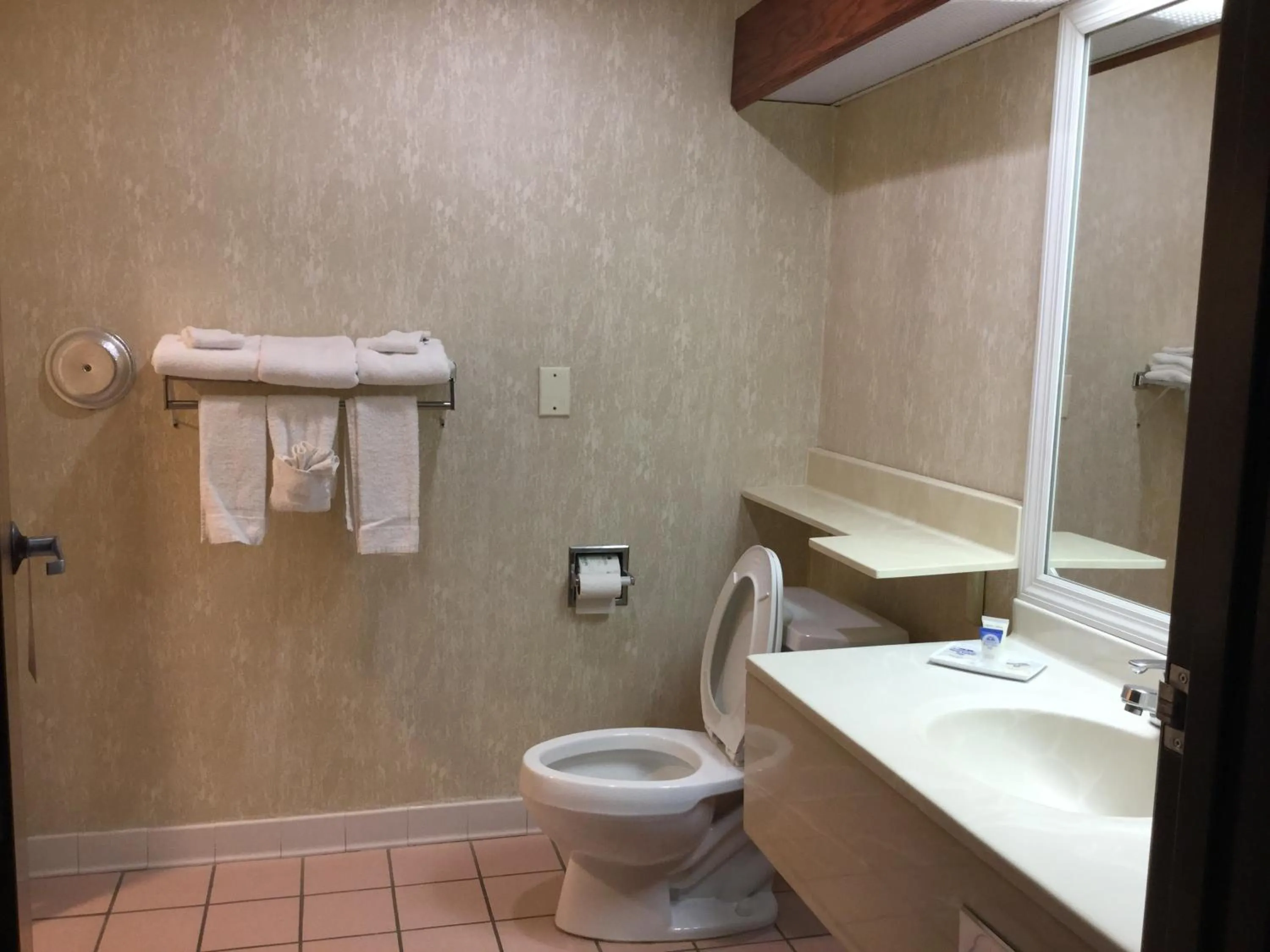 Americas Best Value Inn and Suites Saint Charles