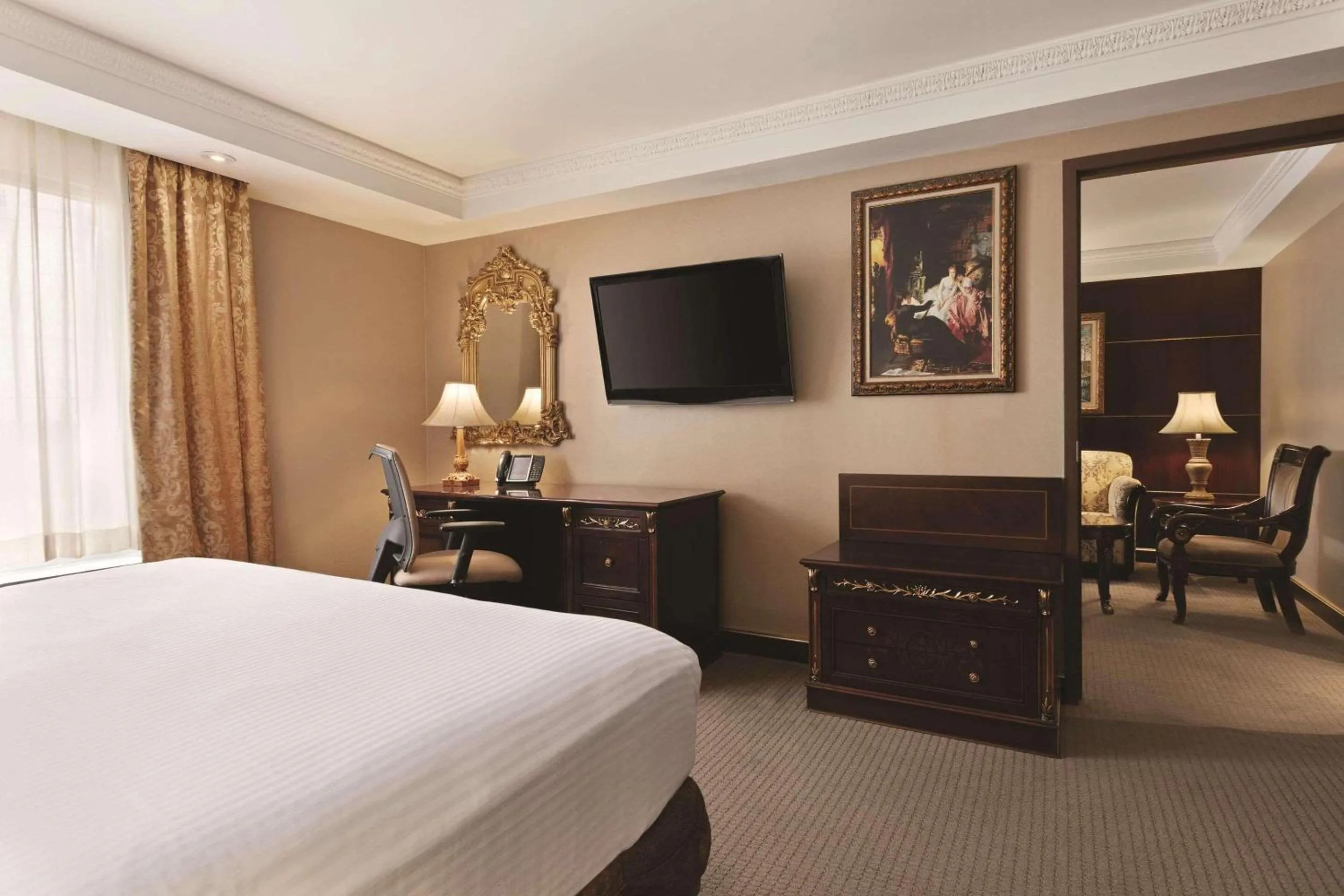 Bedroom, Bed in Radisson Hotel Toronto Airport West