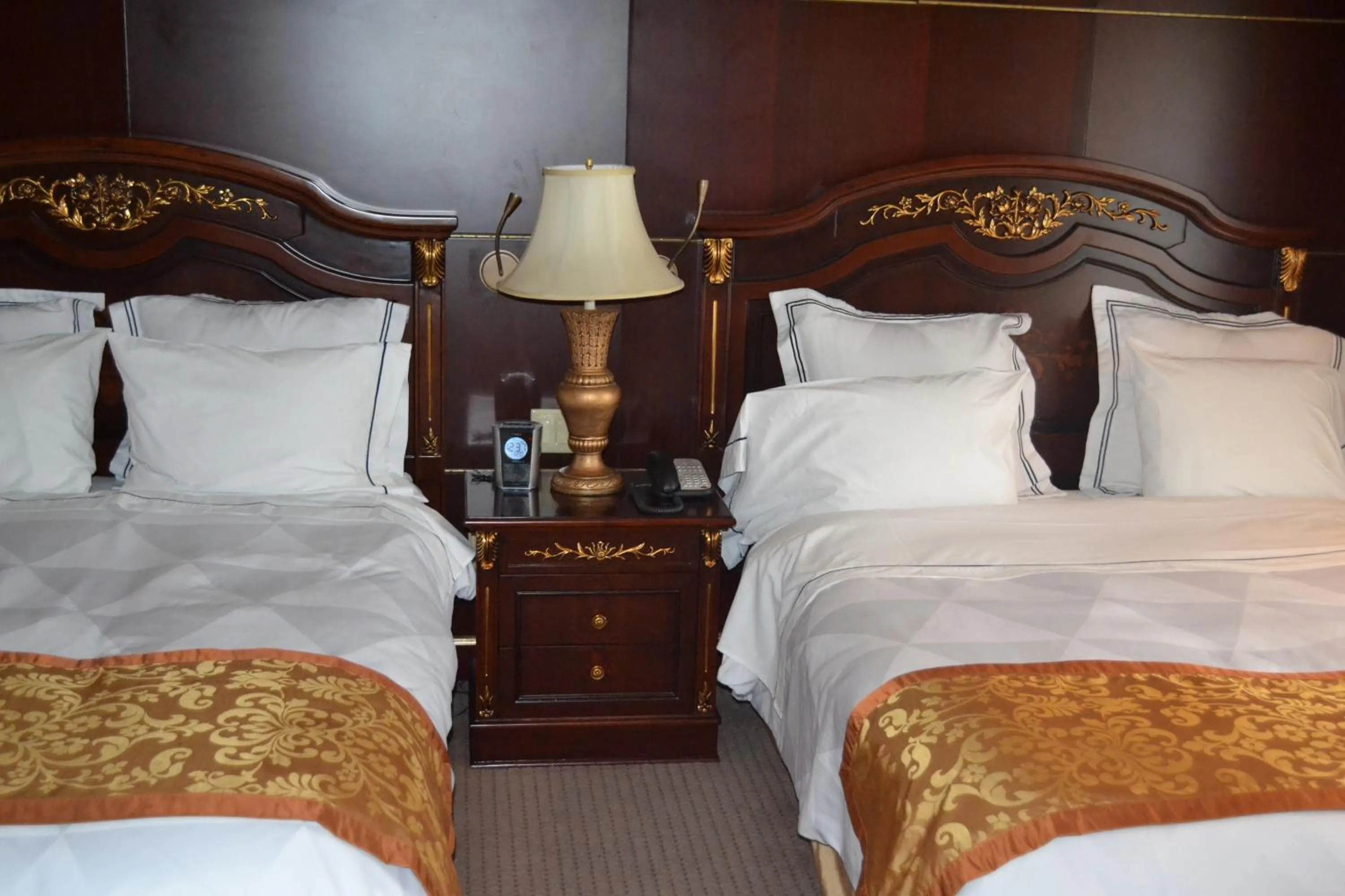 Bed in Radisson Hotel Toronto Airport West