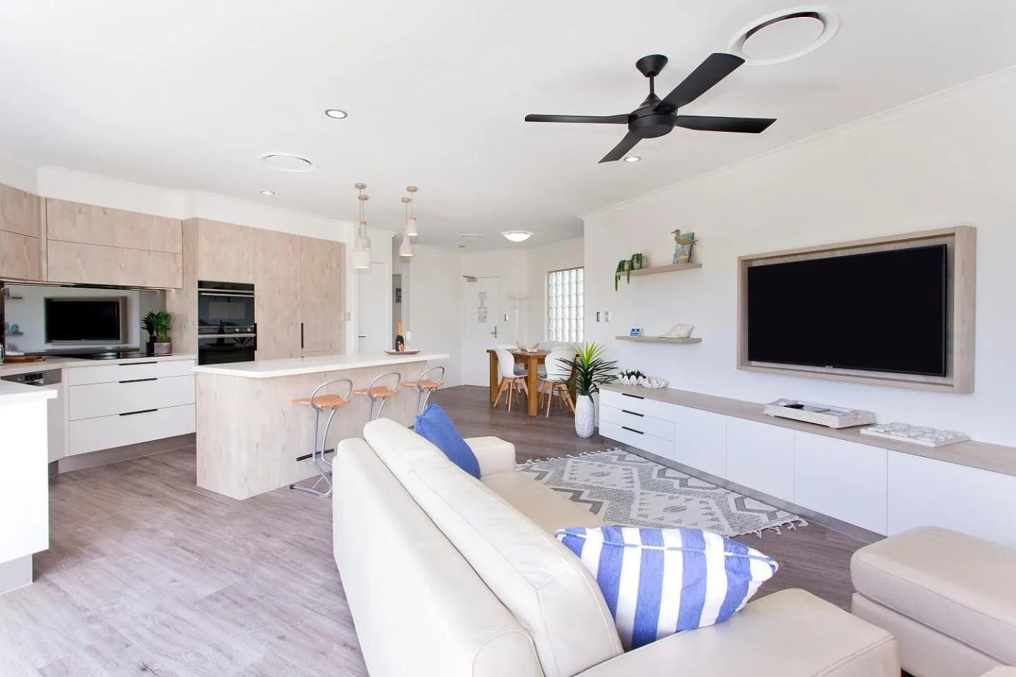 Living room in Offshore Noosa Resort