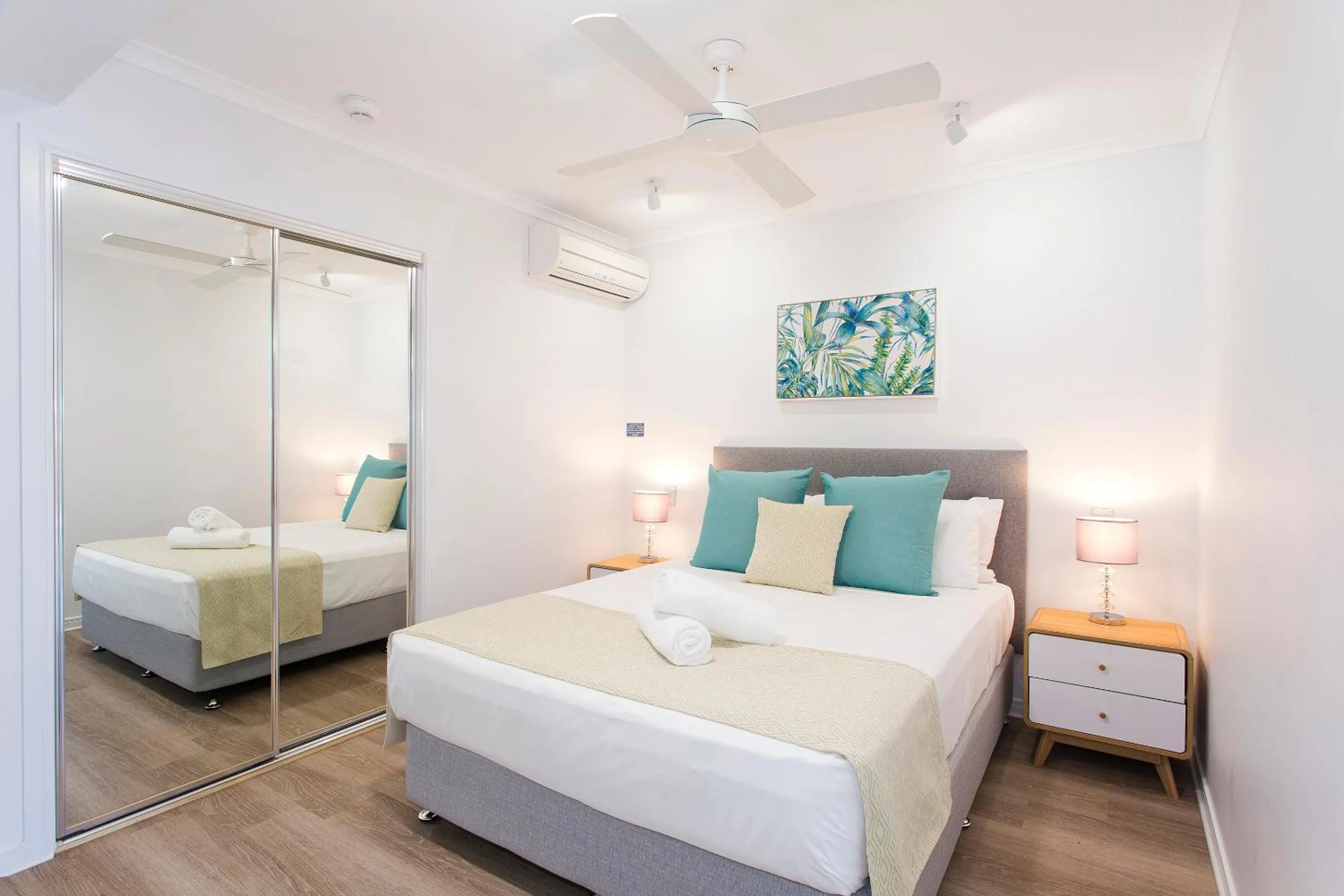 Bedroom, Bed in Offshore Noosa Resort