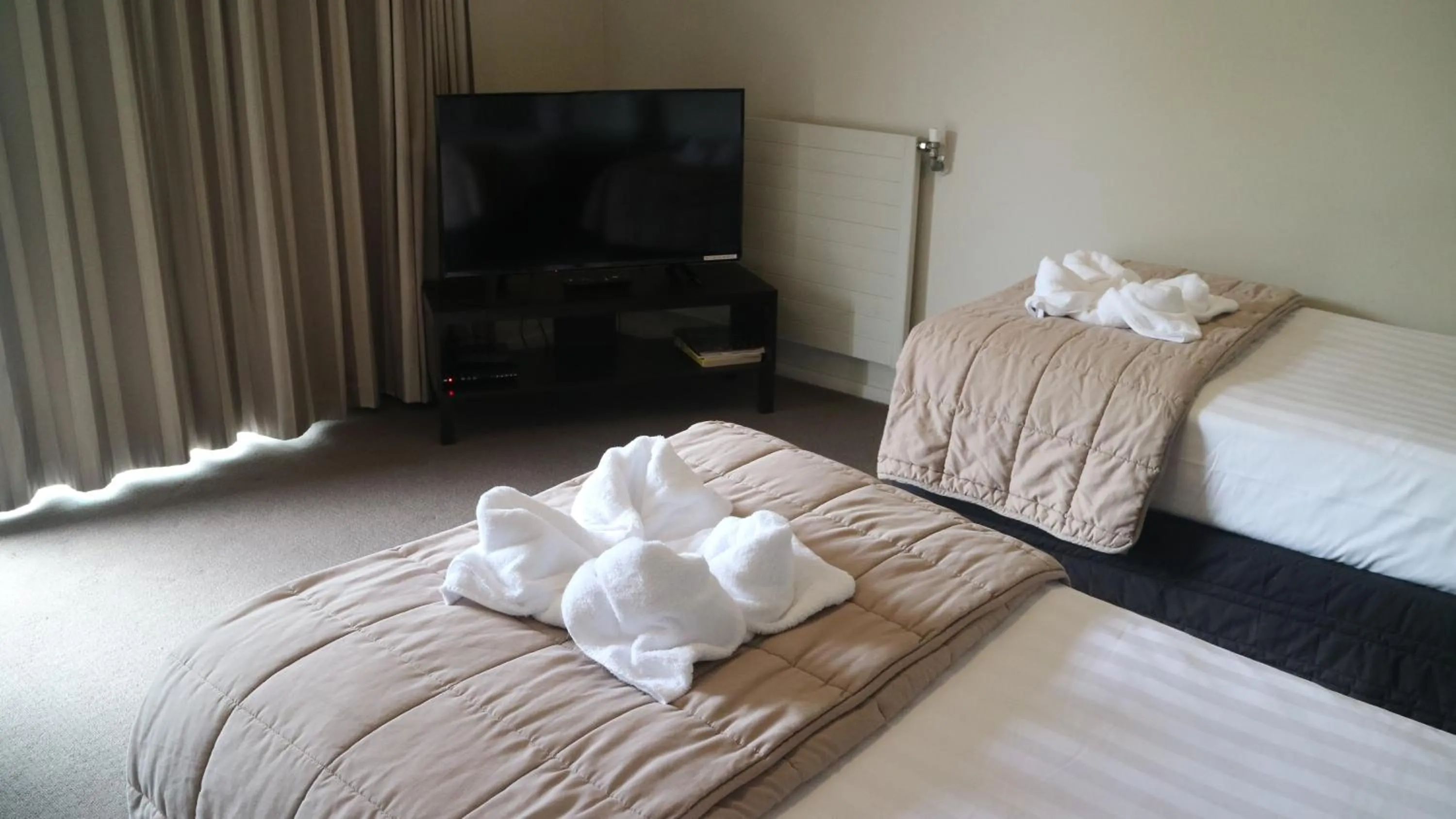 Bed in Executive On Fenton