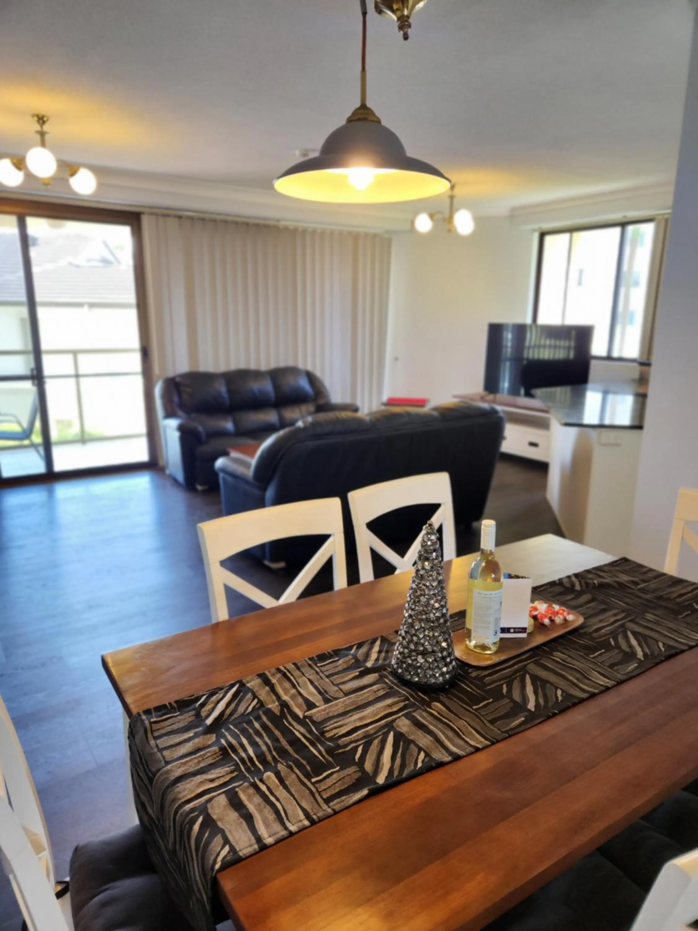 Surfers Hawaiian Holiday Apartments