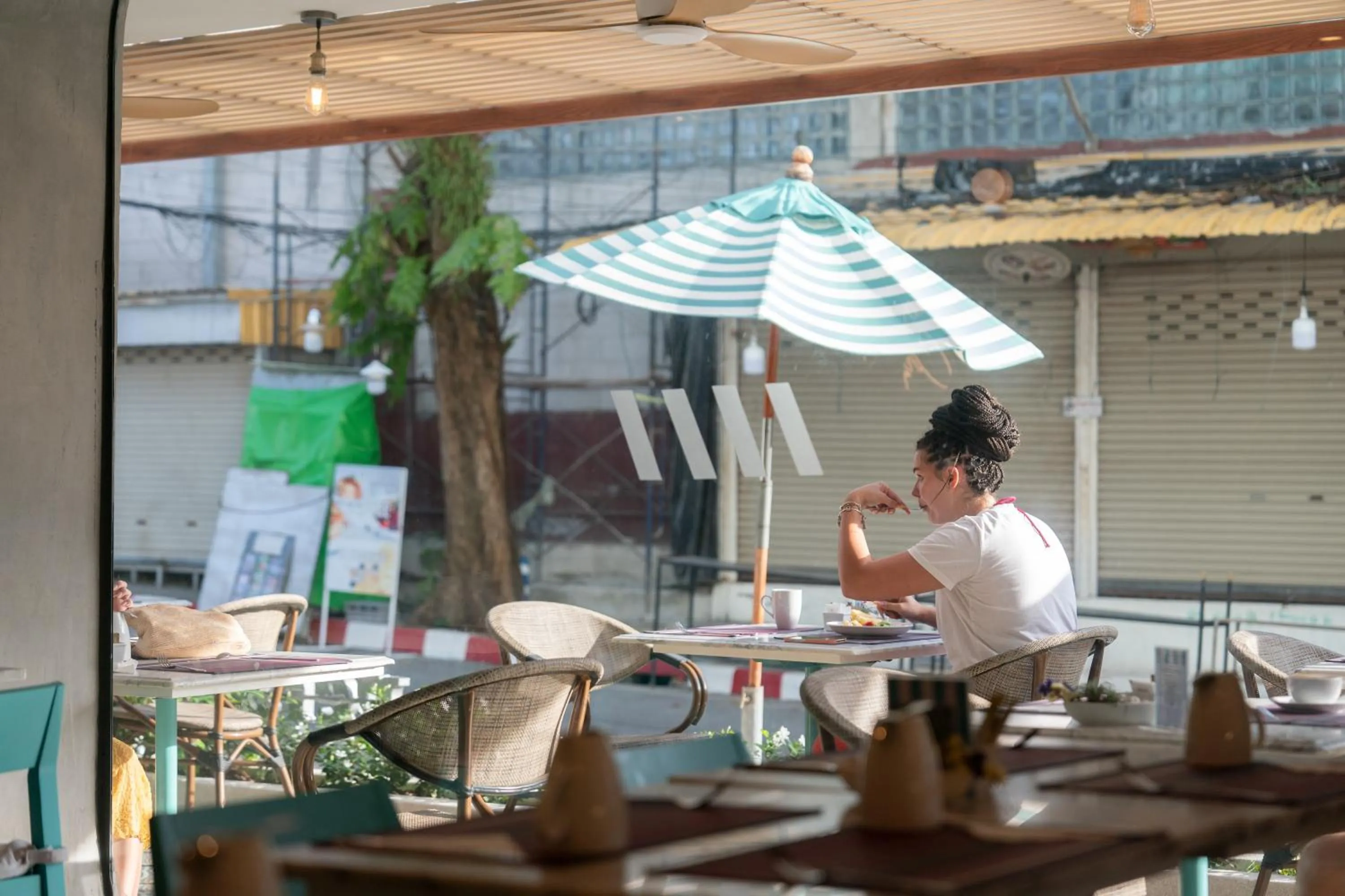 Restaurant/places to eat in The Verandah - SHA Extra Plus