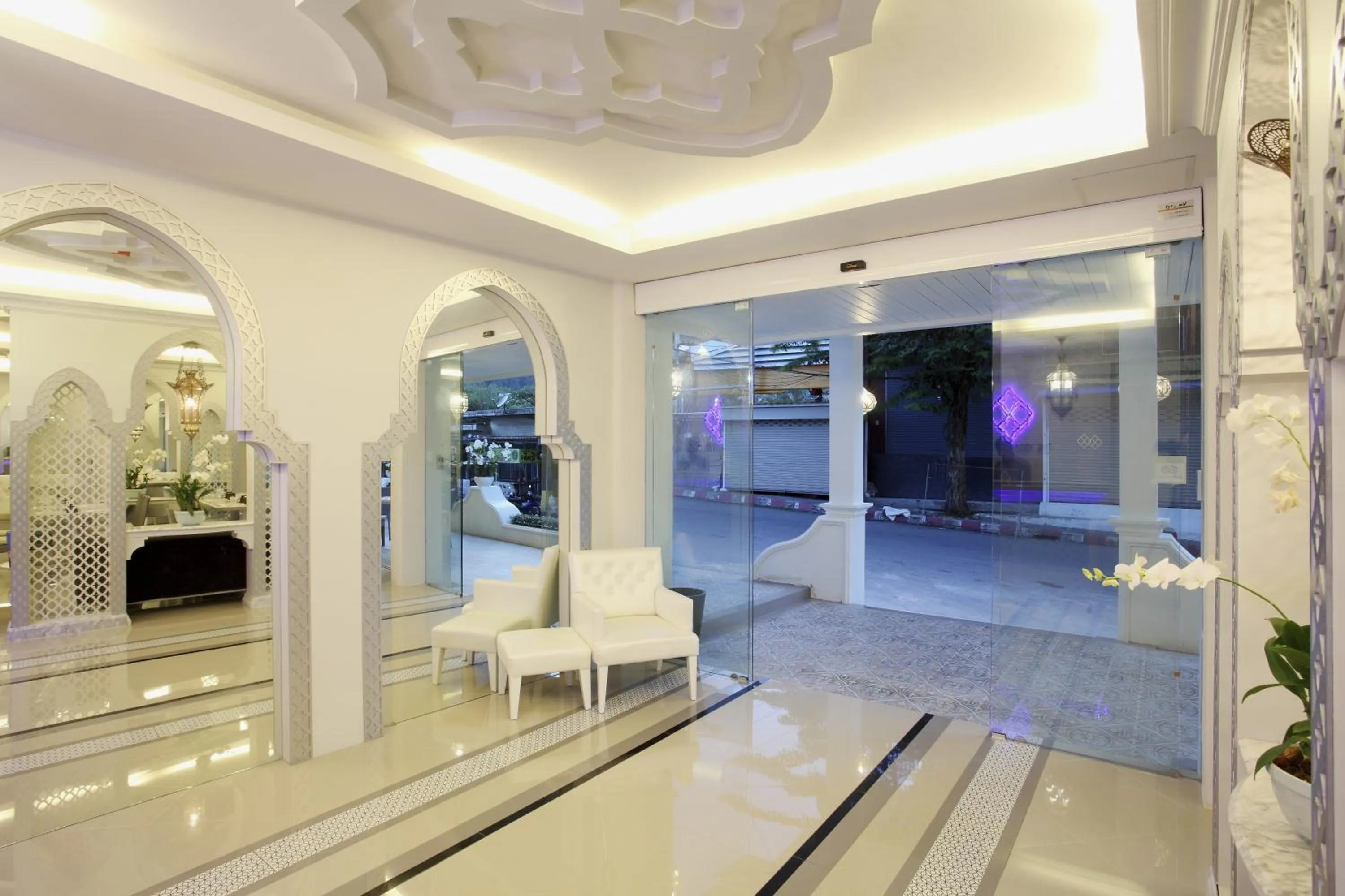 Lobby or reception in The Verandah - SHA Extra Plus